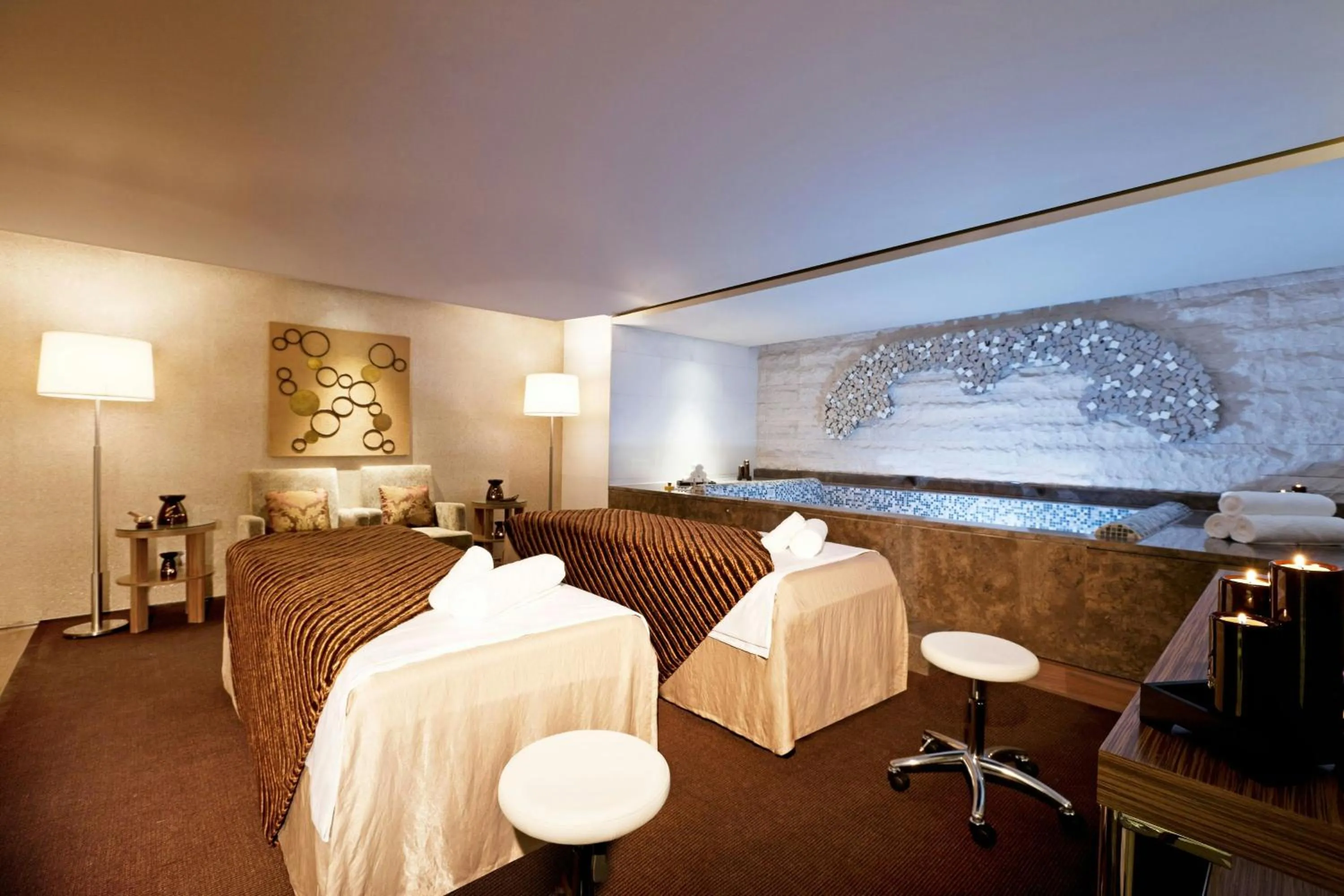 Spa and wellness centre/facilities, Bed in Sheraton Grand Beijing Dongcheng Hotel