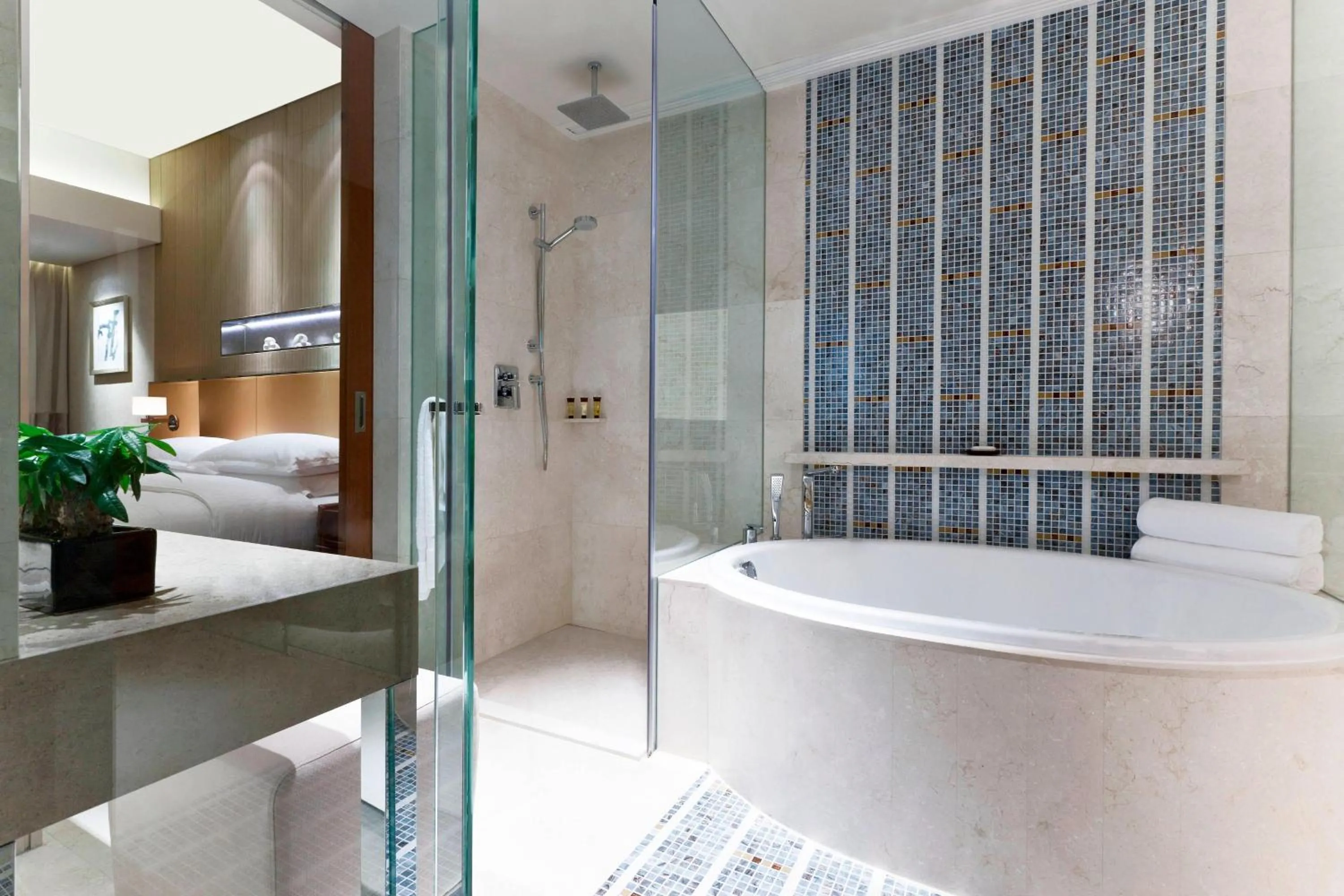 Bathroom, Bed in Sheraton Grand Beijing Dongcheng Hotel