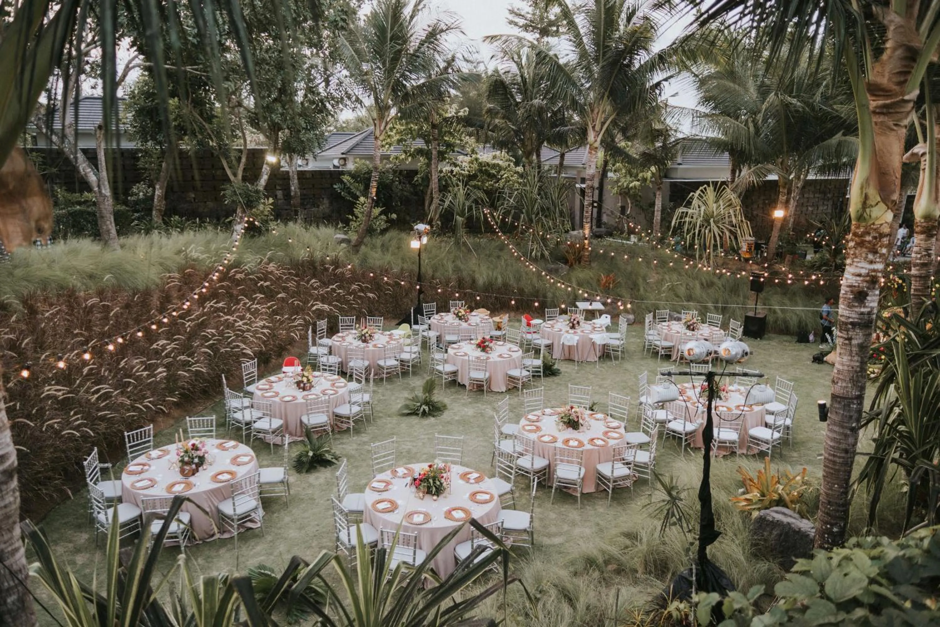 Garden in Cross Bali Breakers