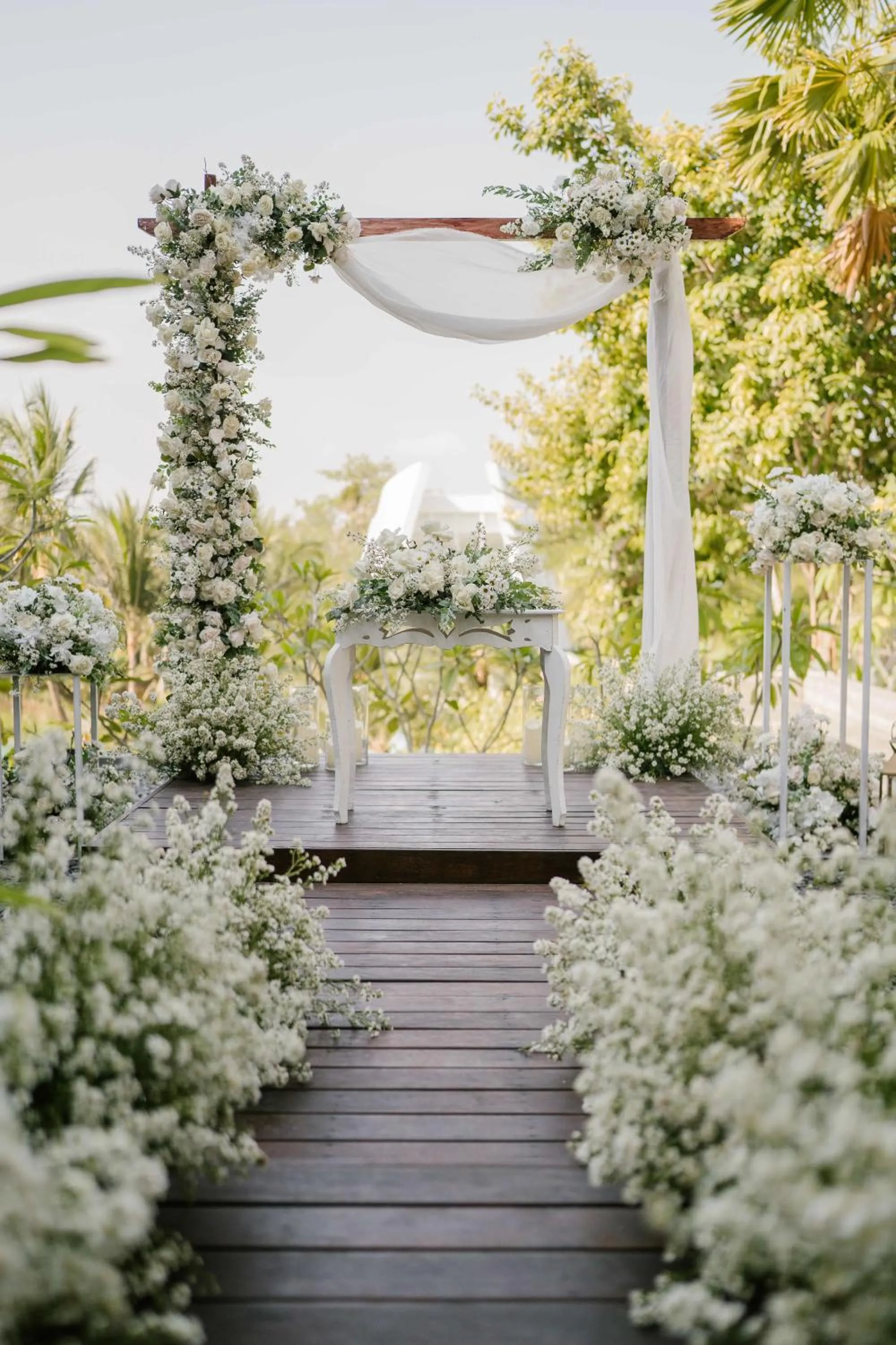 Property building in Cross Bali Breakers