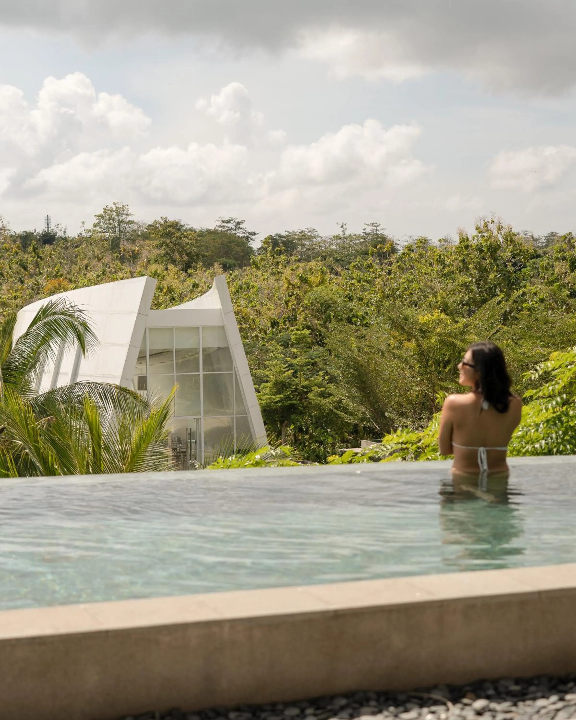 Swimming pool in Cross Bali Breakers