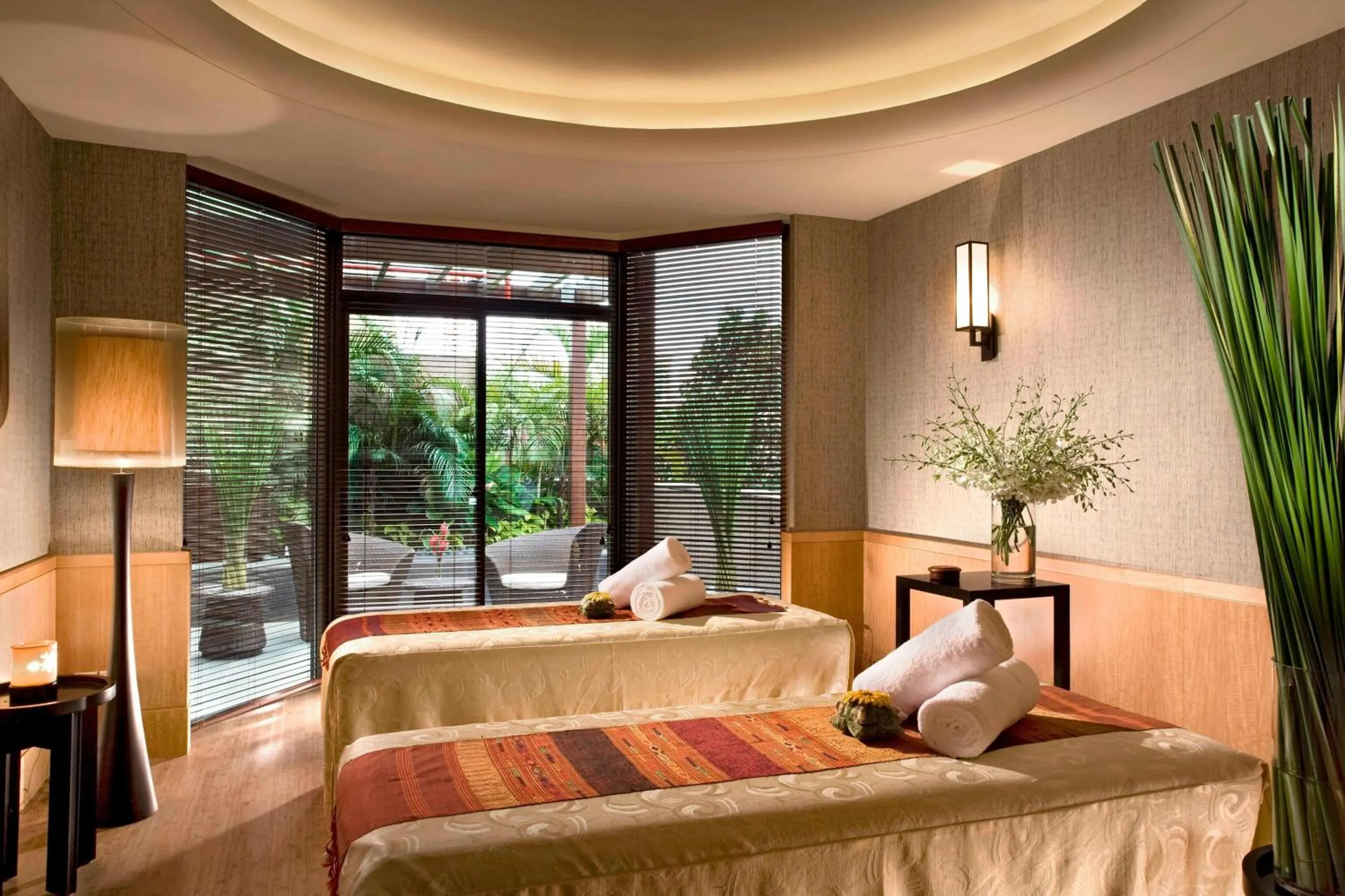 Spa and wellness centre/facilities, Bed in Sheraton Towers Singapore Hotel