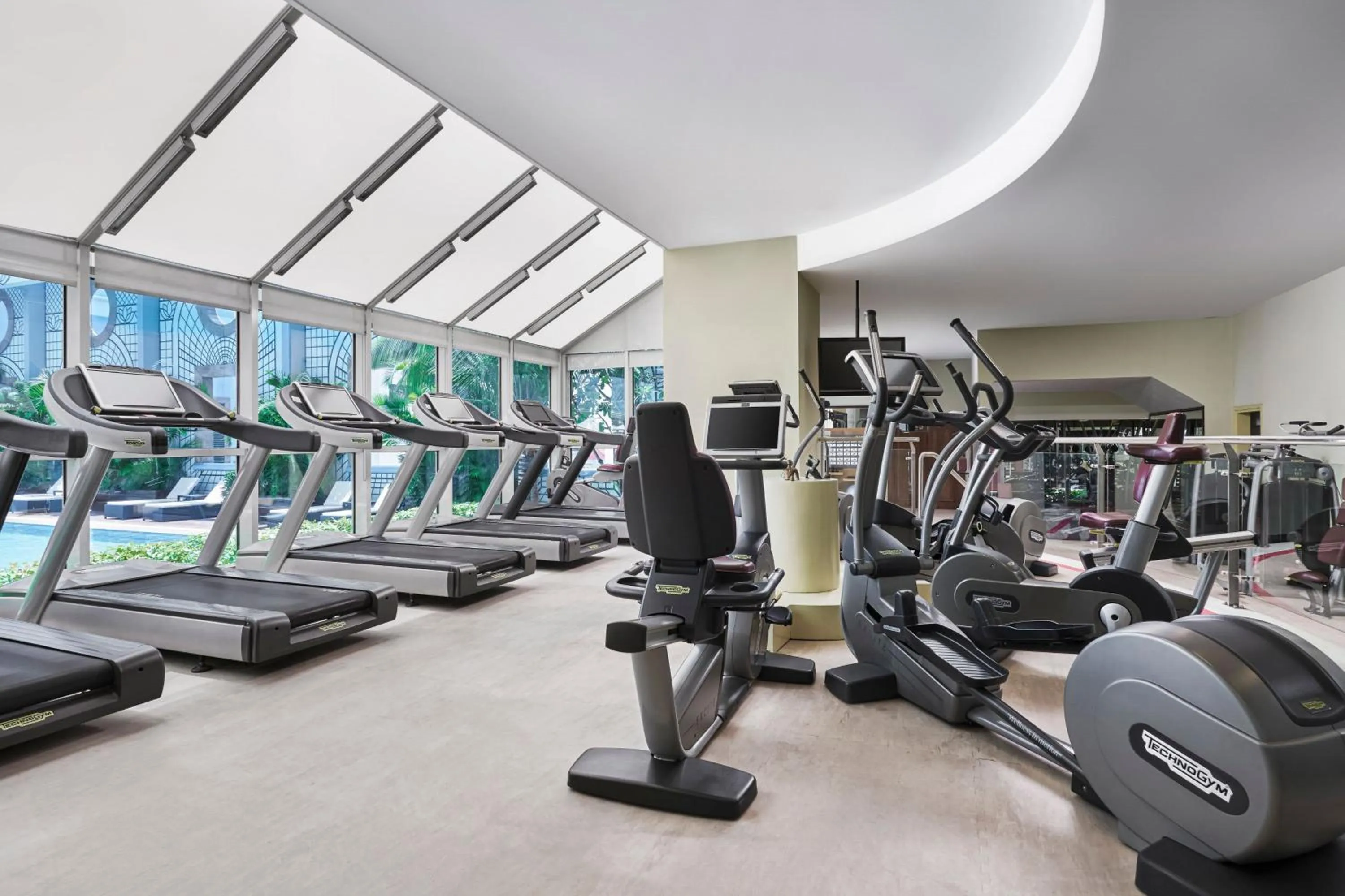 Fitness centre/facilities in Sheraton Saigon Grand Opera Hotel