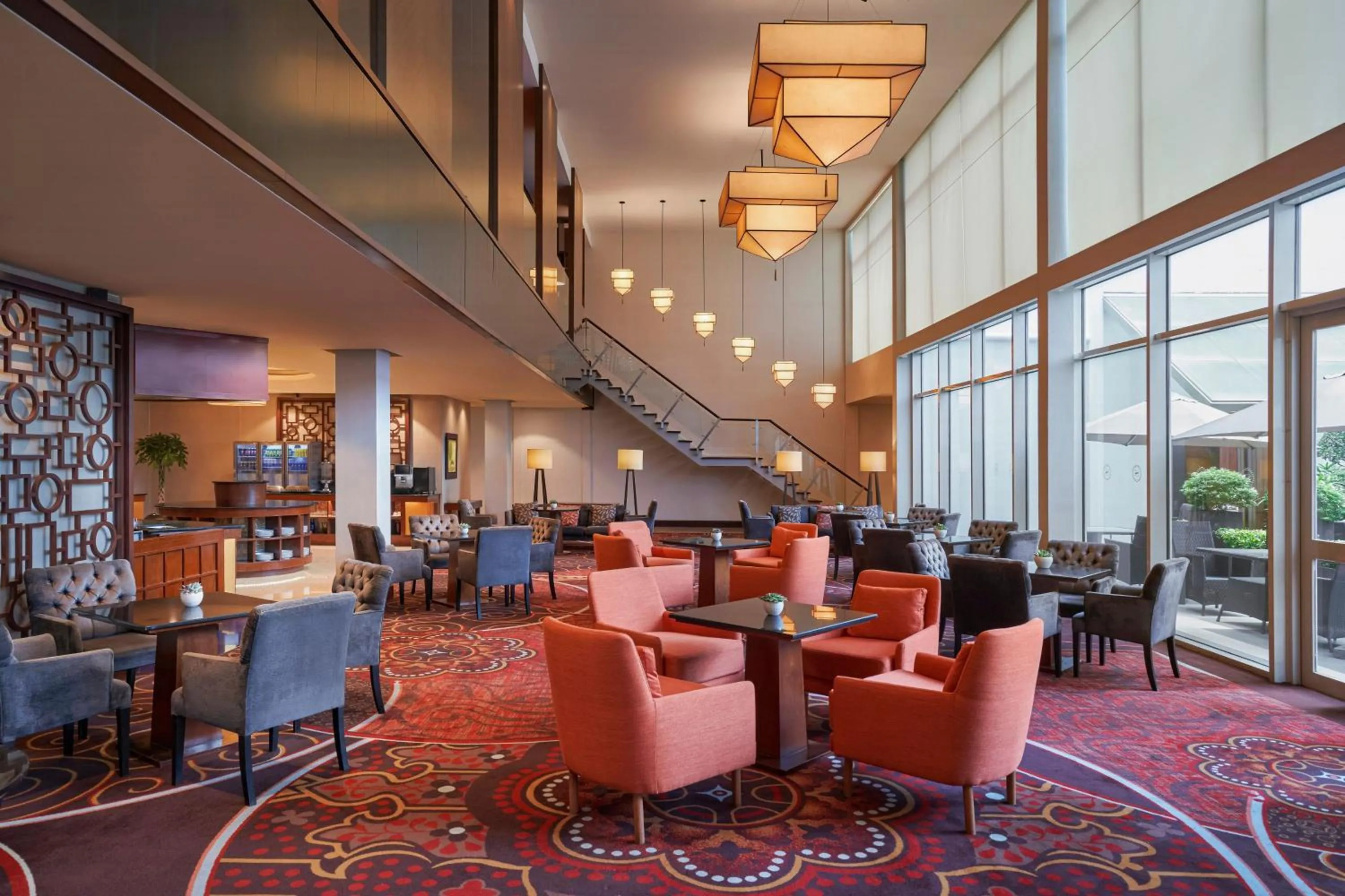 Lounge or bar in Sheraton Saigon Grand Opera Hotel