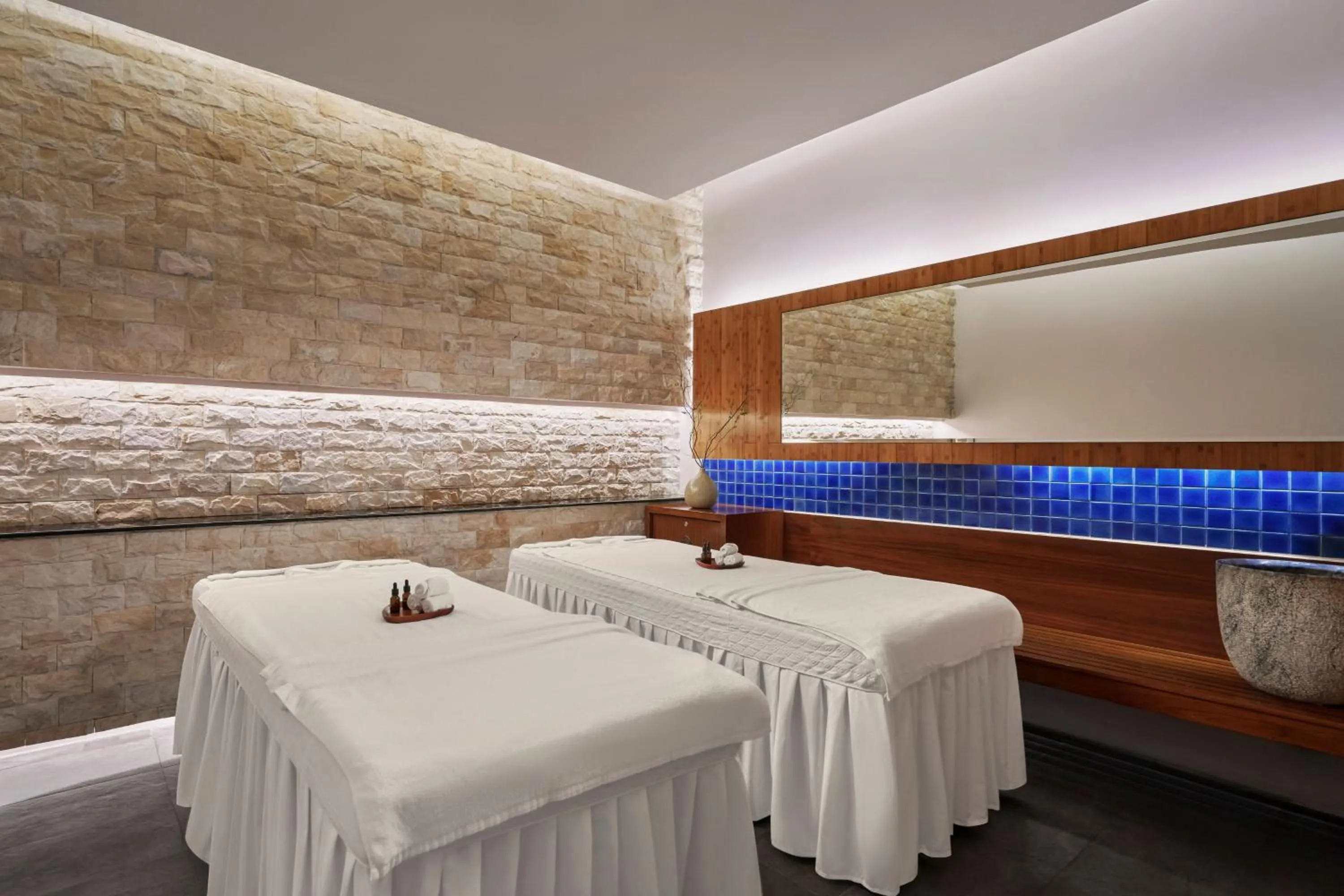 Spa and wellness centre/facilities in Sheraton Saigon Grand Opera Hotel