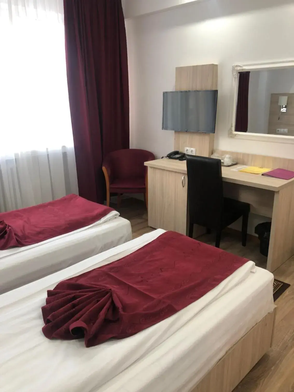 Twin Room - single occupancy in Hotel Bulevard Prestige Twin Room - single occupancy in Hotel Bulevard Prestige