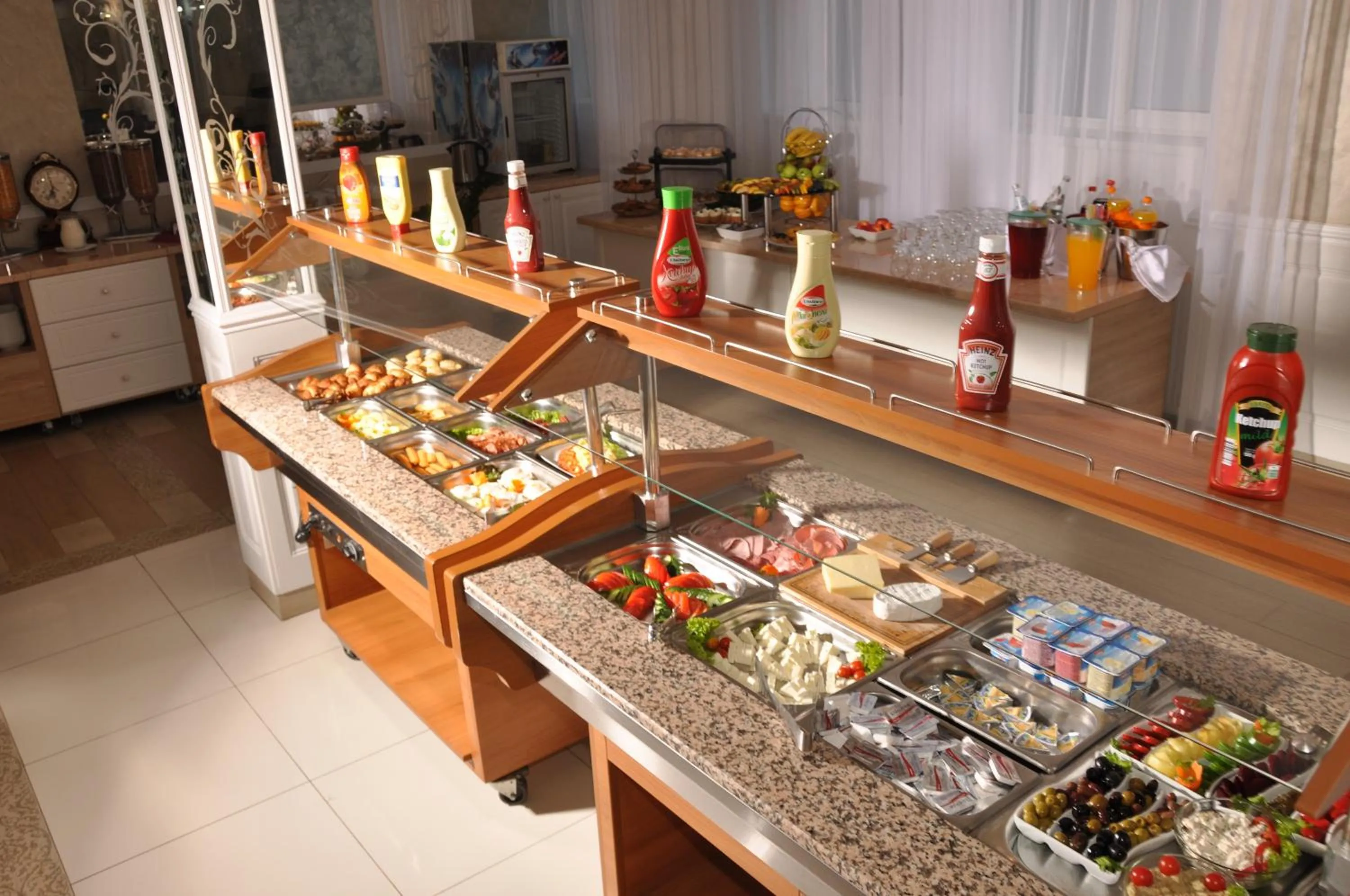 Food and drinks in Hotel Bulevard Prestige