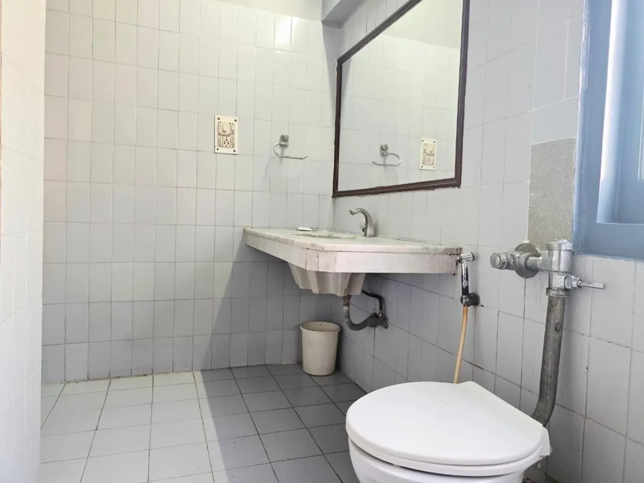 Toilet in Park Palace Hotel