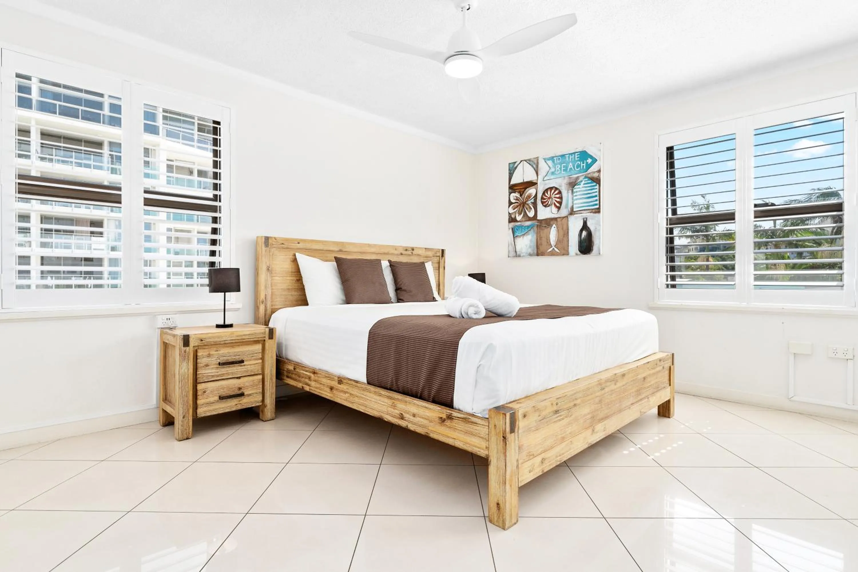 Bedroom, Bed in Windward Apartments