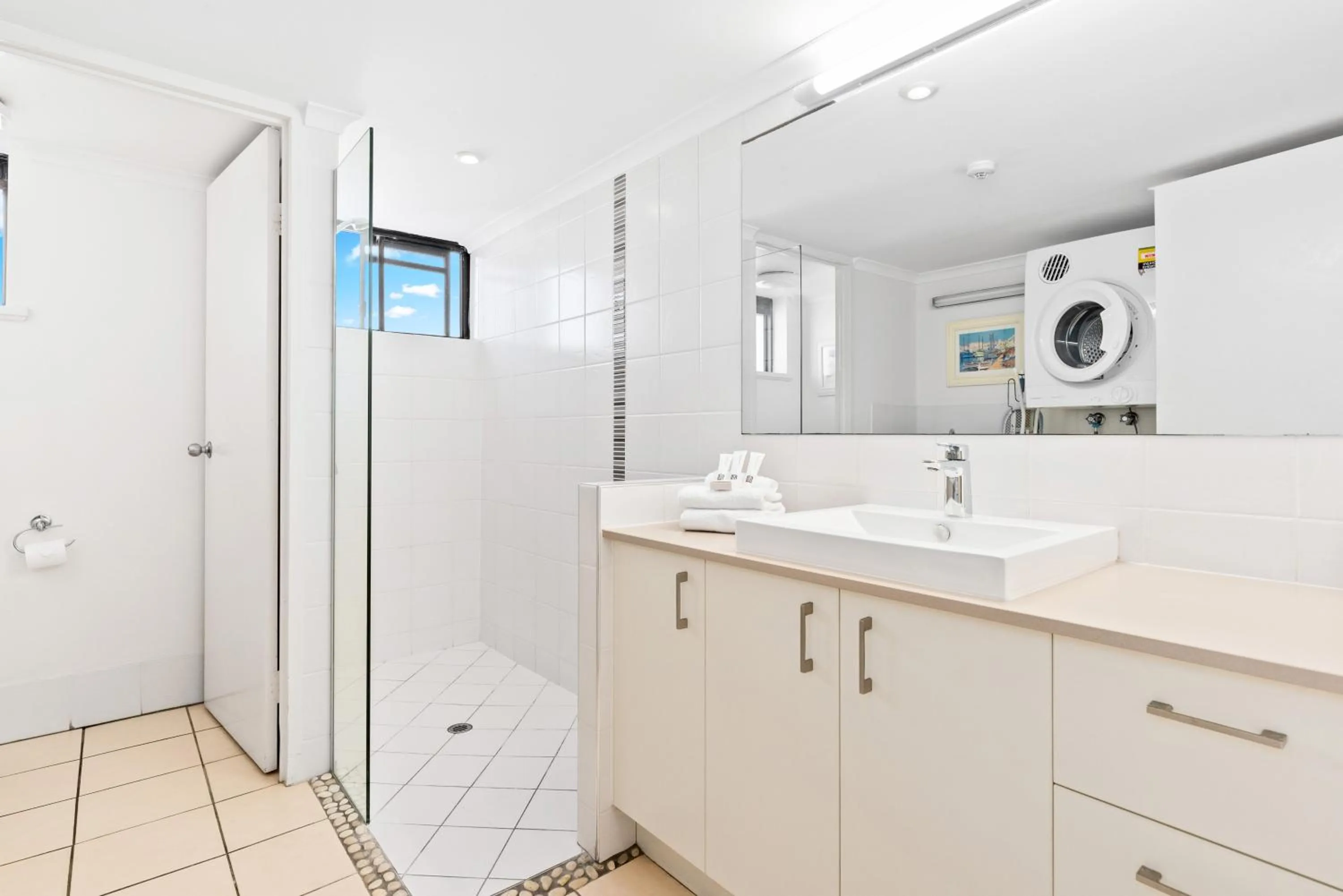 Bathroom in Windward Apartments