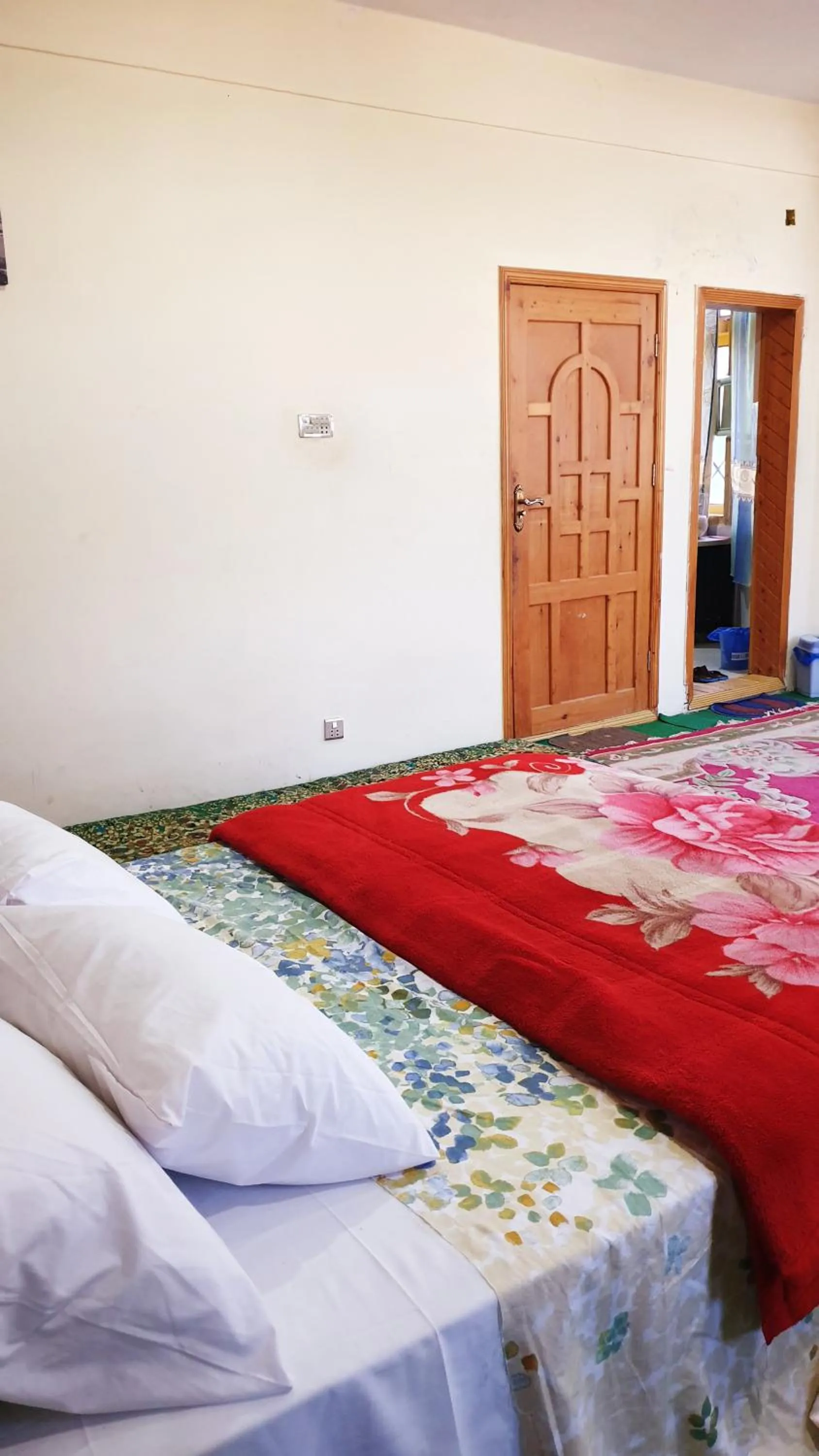 Bed in Hikal Guest House