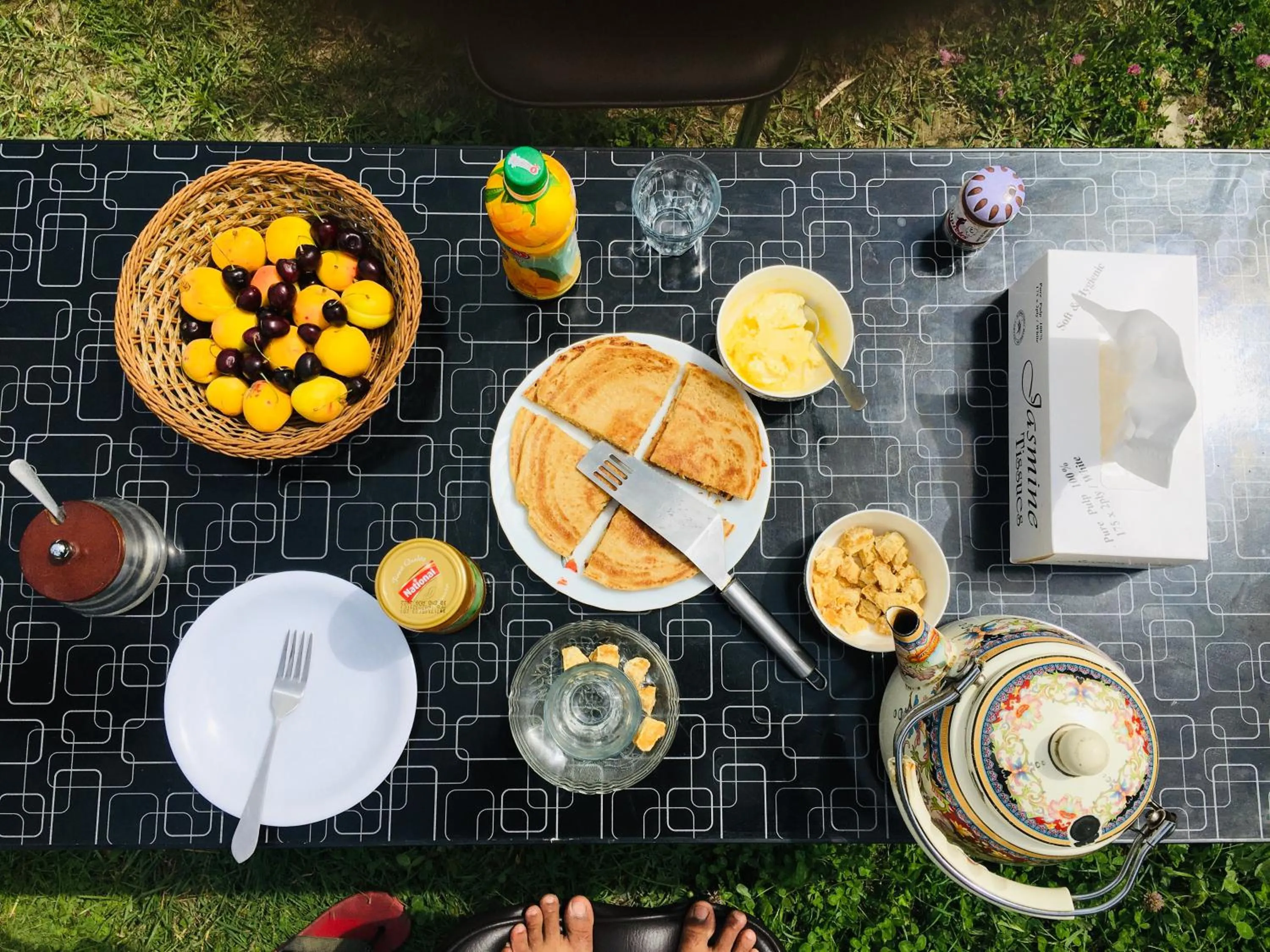 Food and drinks in Hikal Guest House