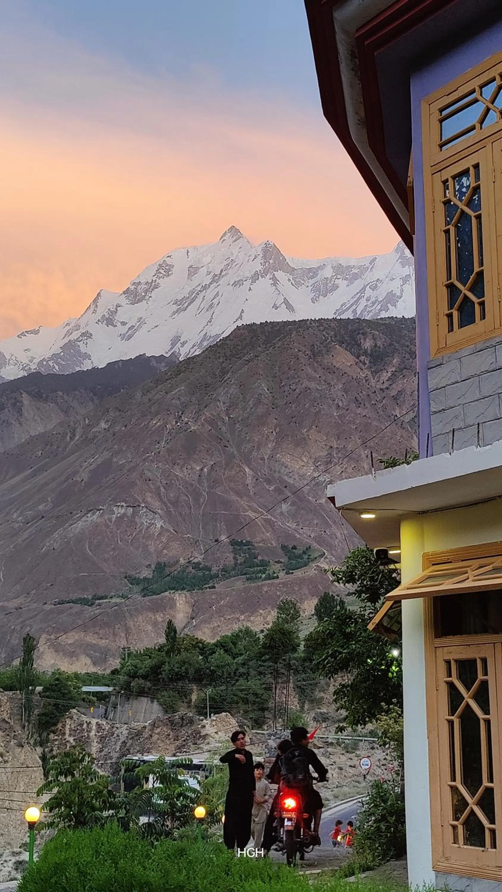 Property building in Hikal Guest House