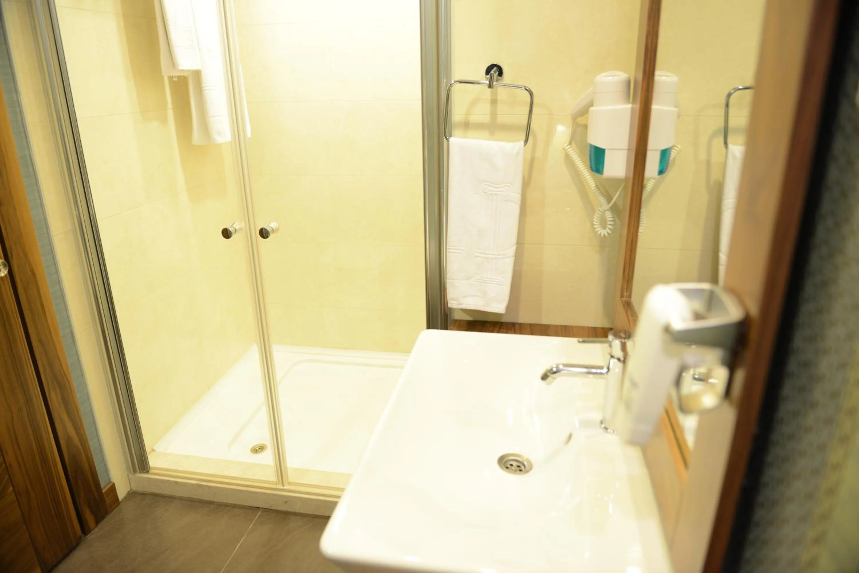 Bathroom in Adana Plaza Hotel