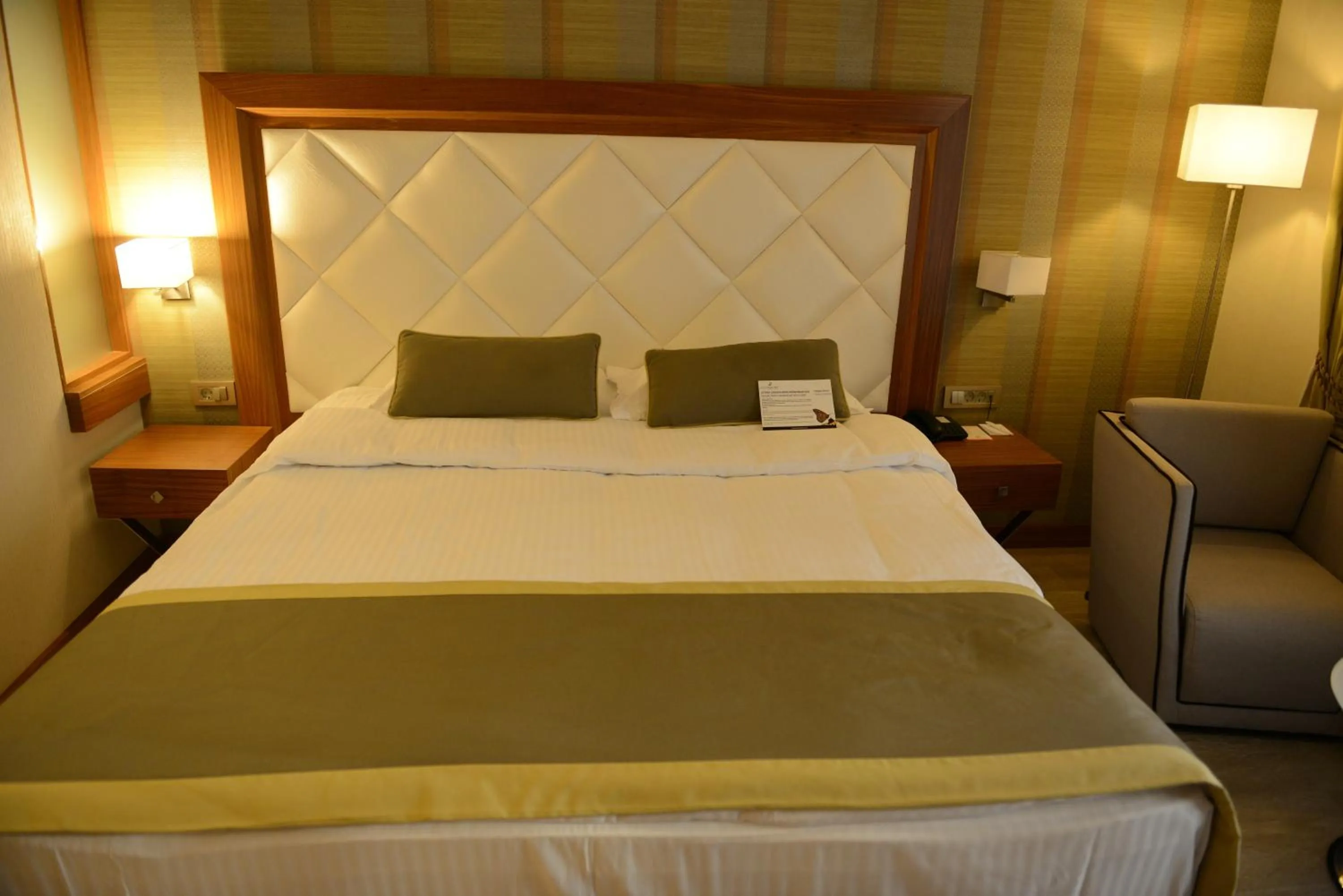 Bed in Adana Plaza Hotel