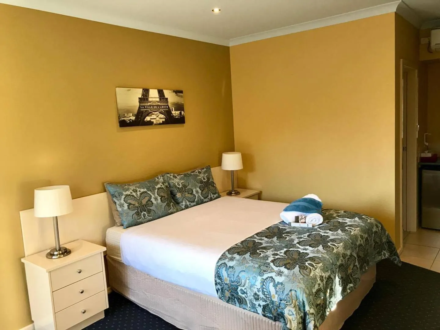 Bedroom, Bed in Kyabram Motor Inn
