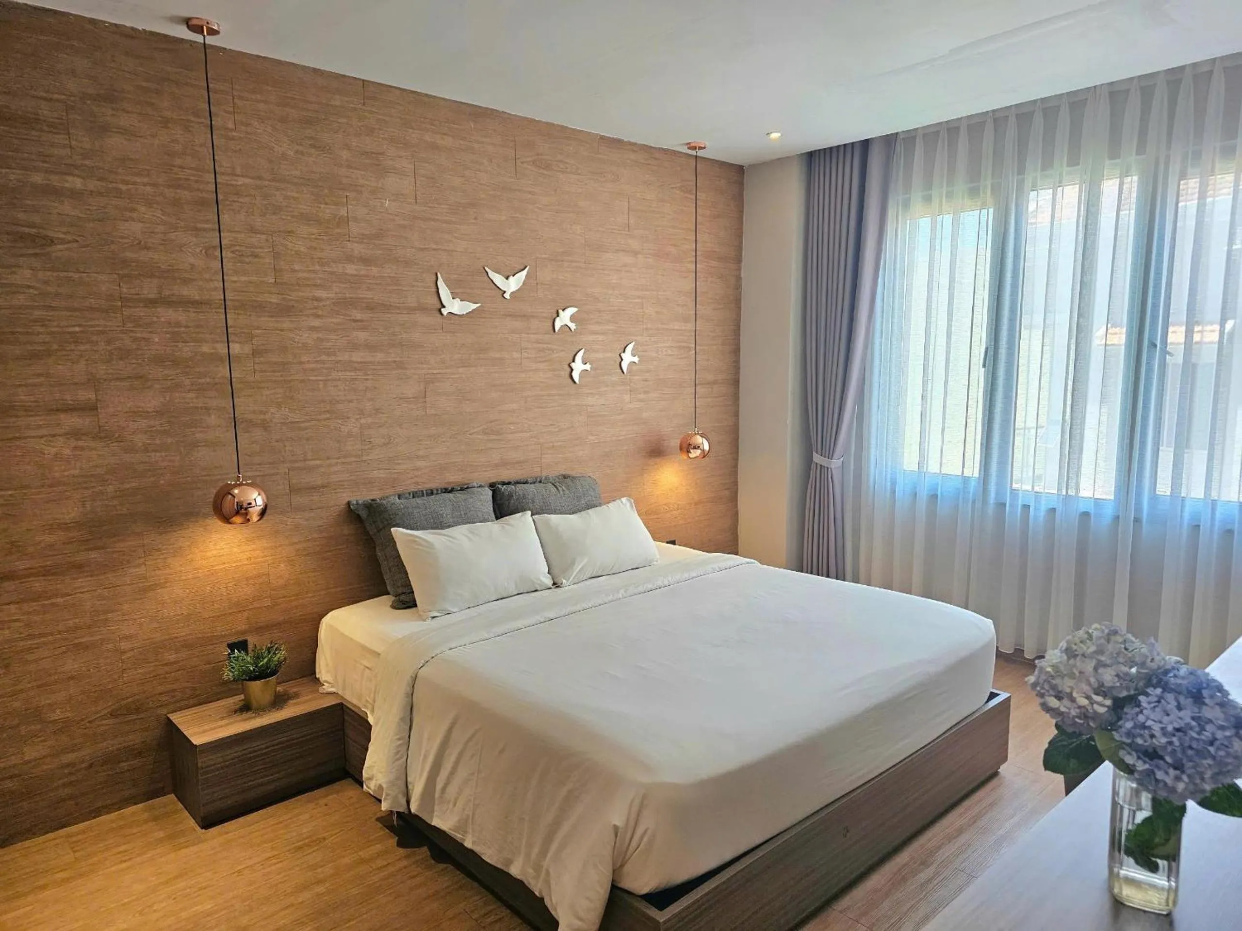 Bed in The Luxe Da Lat