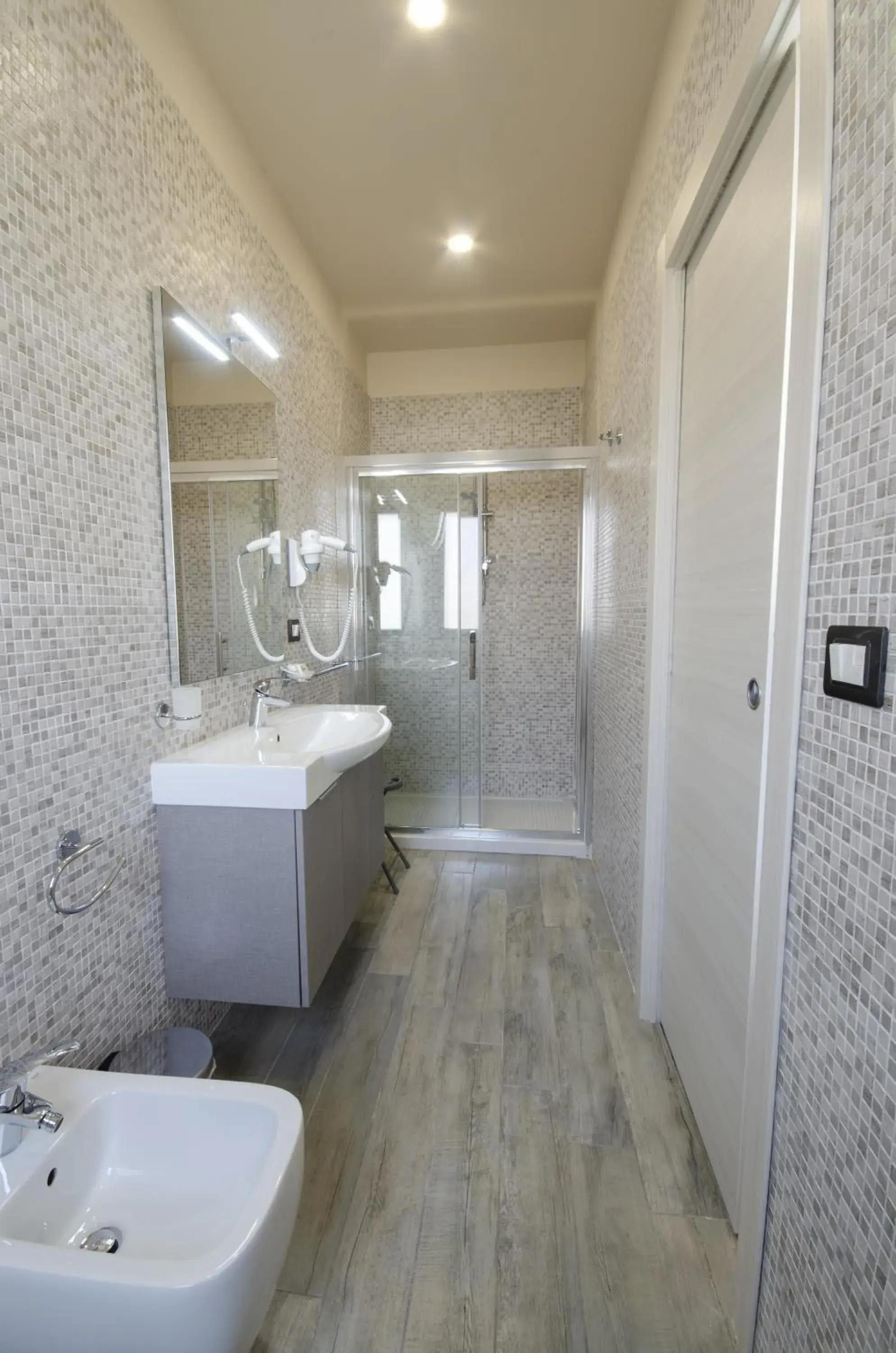 Deluxe Double or Twin Room with Mountain View - single occupancy in Gustarosso Rooms Deluxe Double or Twin Room with Mountain View - single occupancy in Gustarosso Rooms