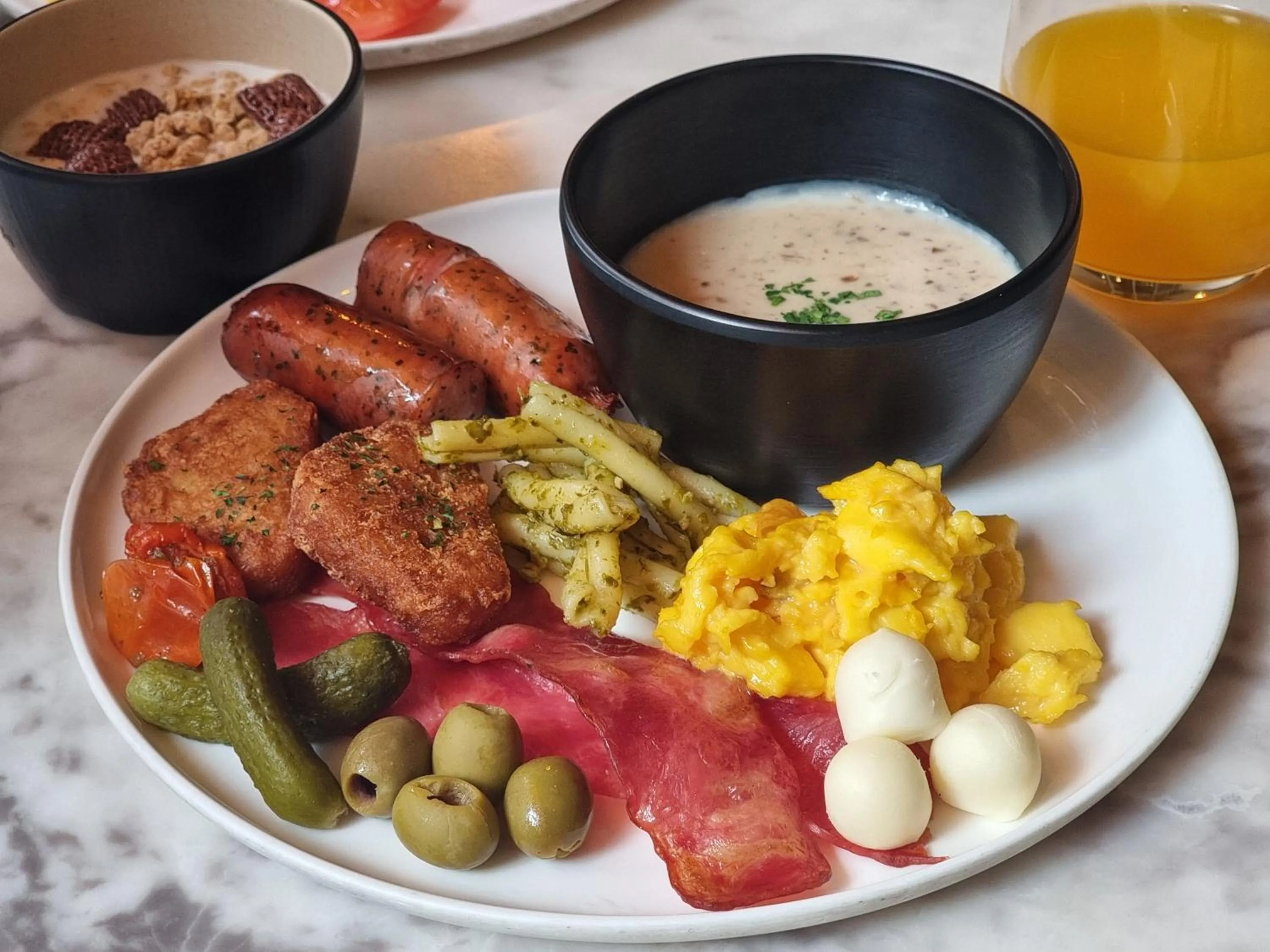 Breakfast in Hotel Crescendo Seoul