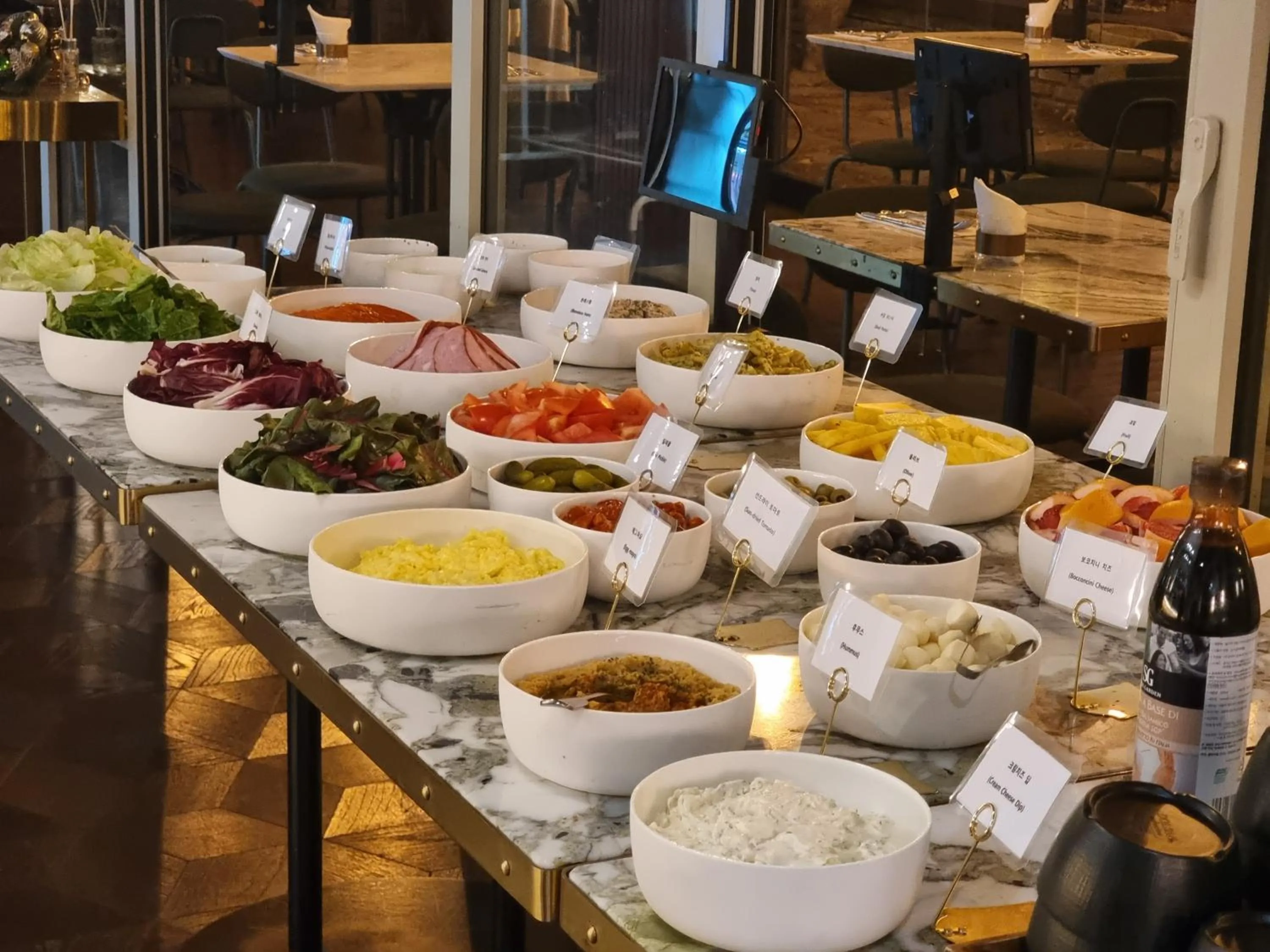 Breakfast in Hotel Crescendo Seoul