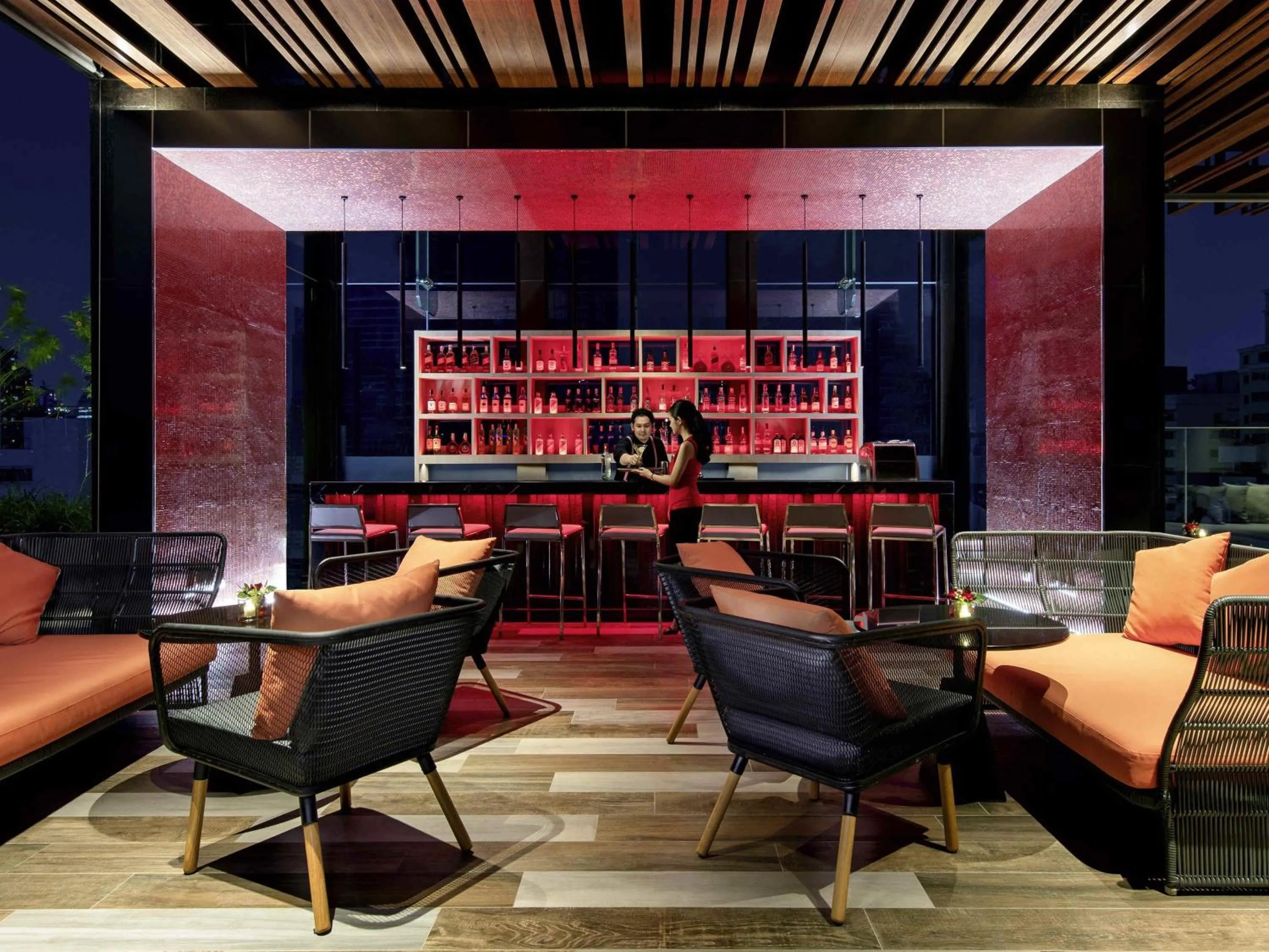 Lounge or bar in ibis Styles Bangkok Sukhumvit 4