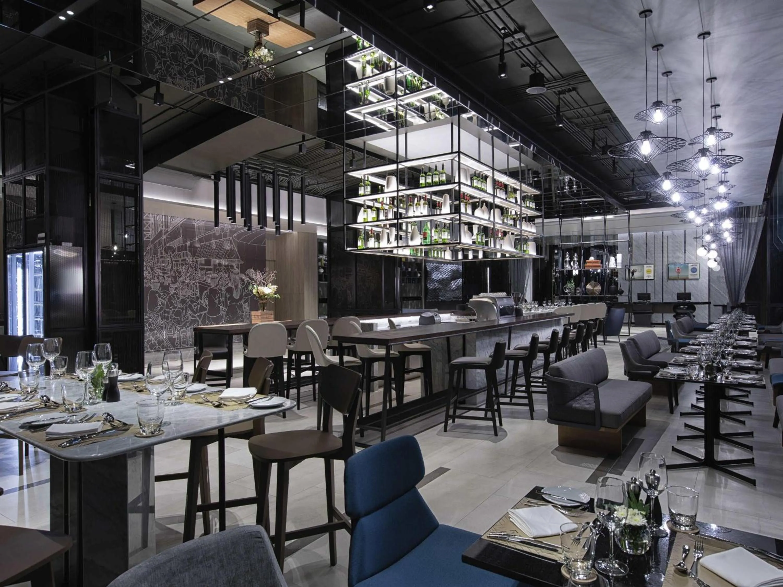 Lounge or bar in ibis Styles Bangkok Sukhumvit 4