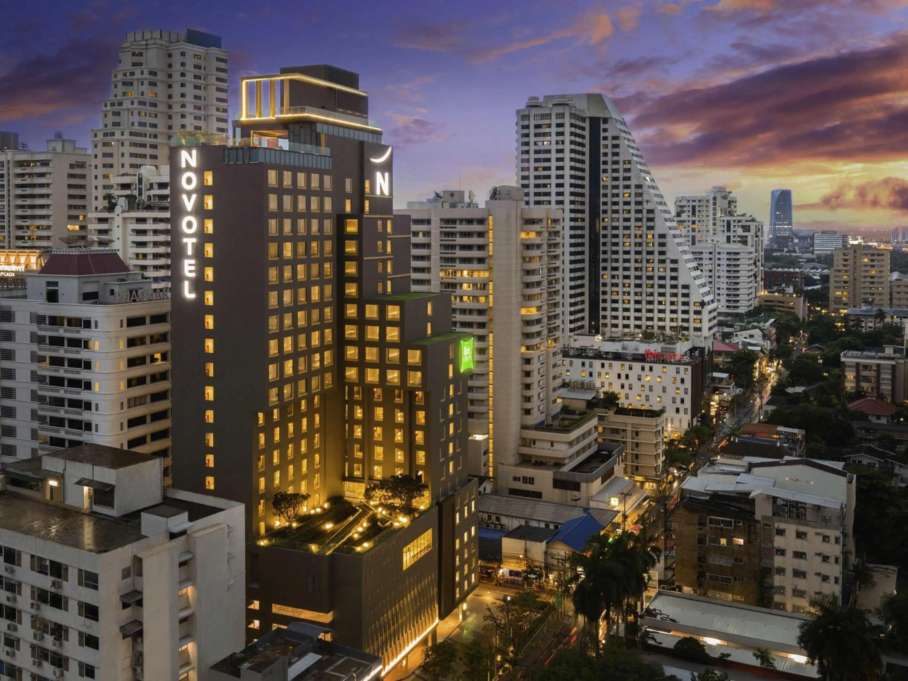 Property building in Novotel Bangkok Sukhumvit 4