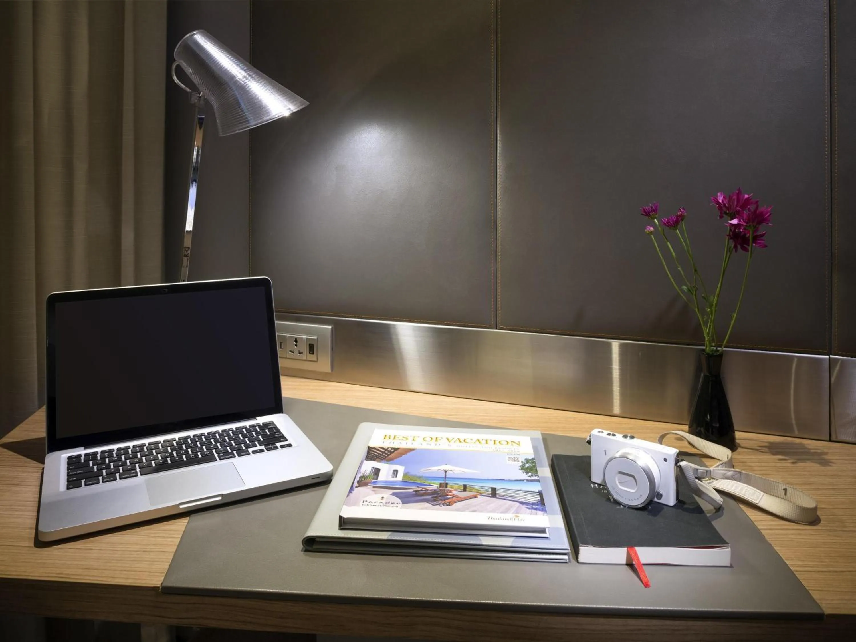 Bedroom in Novotel Bangkok Sukhumvit 4