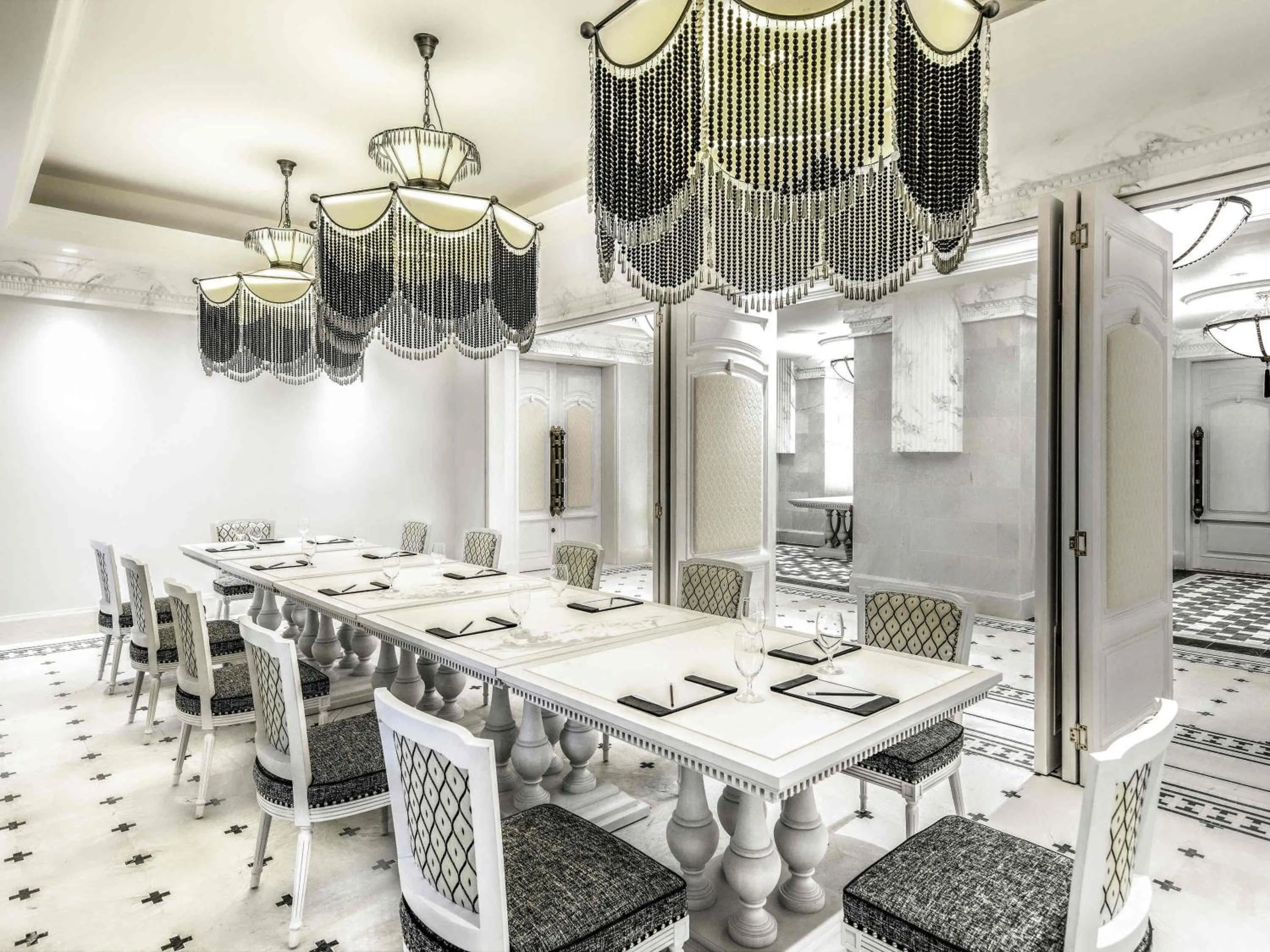 Meeting/conference room in Hotel de la Coupole - MGallery