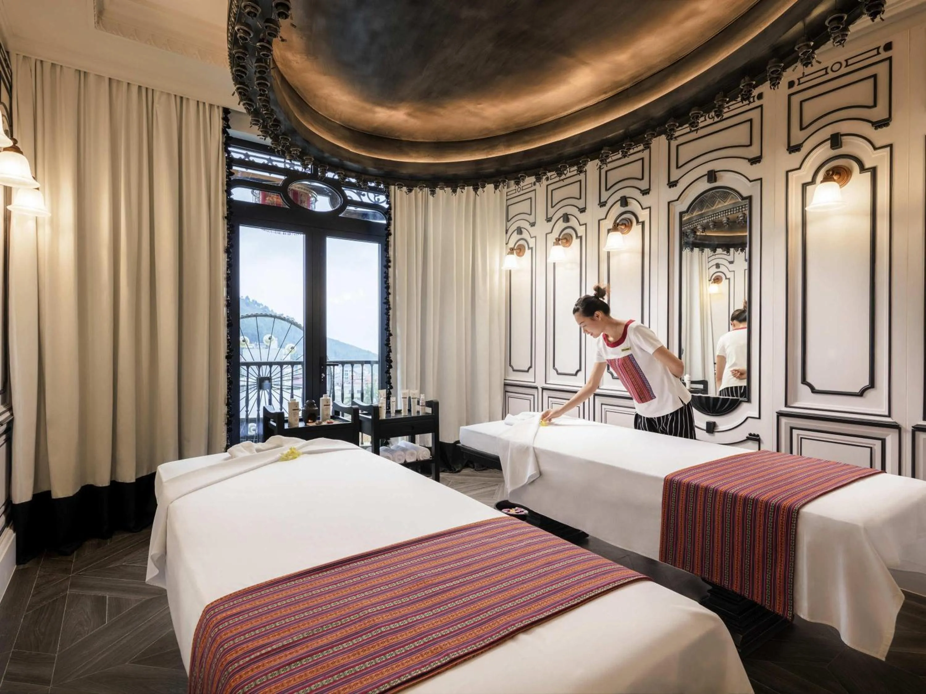 Spa and wellness centre/facilities, Bed in Hotel de la Coupole - MGallery