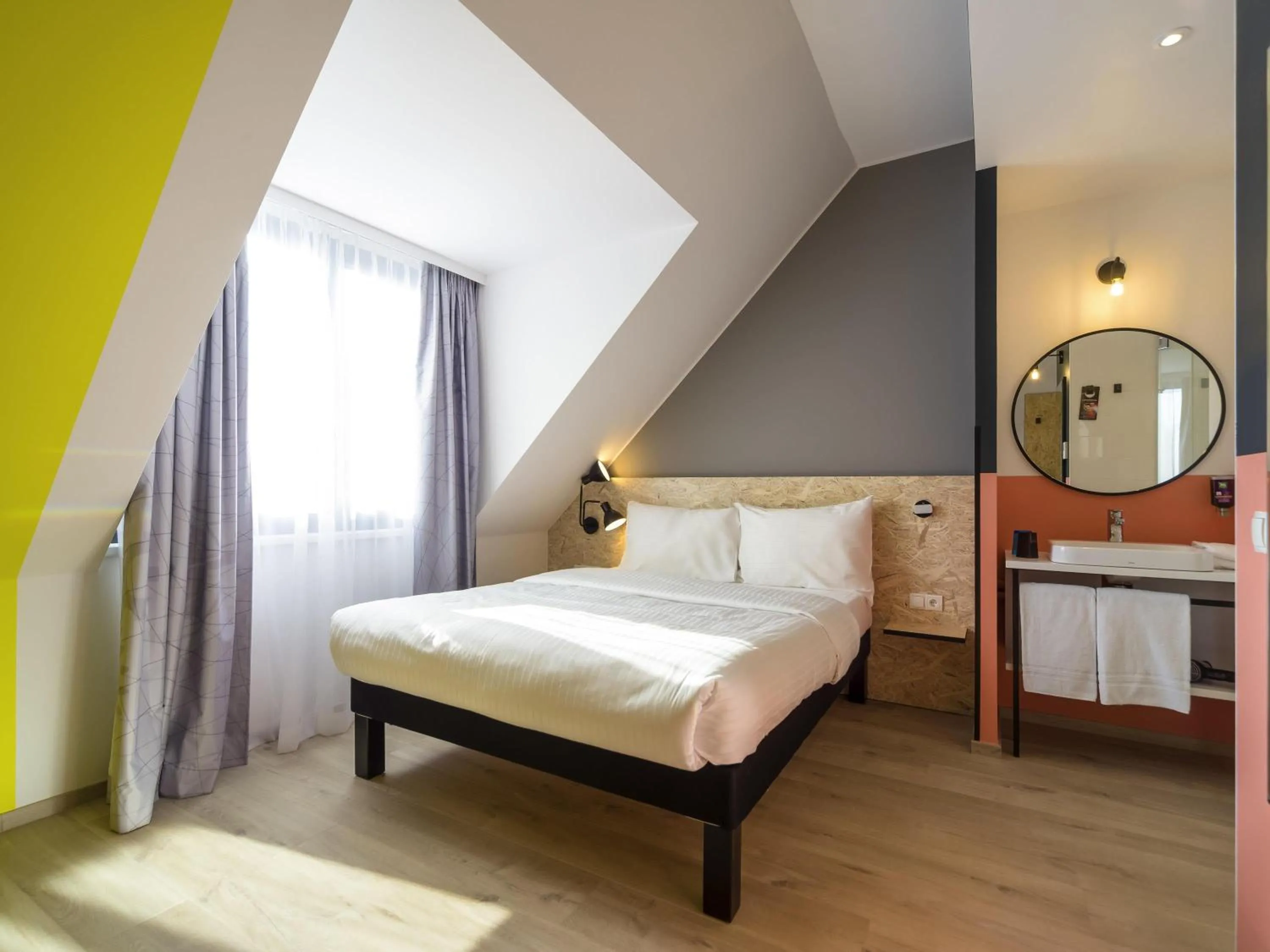 Bedroom, Bed in ibis Styles Wien Messe Prater