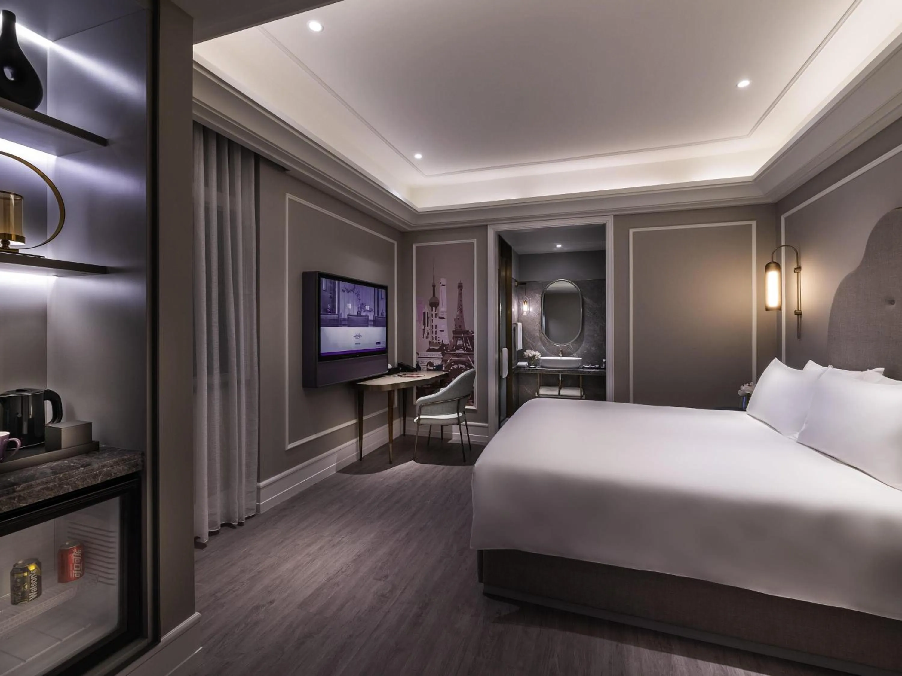 Bedroom in Mercure Shanghai Yu Garden On the Bund - 5 mins taxi to Nanjing Road and Bund