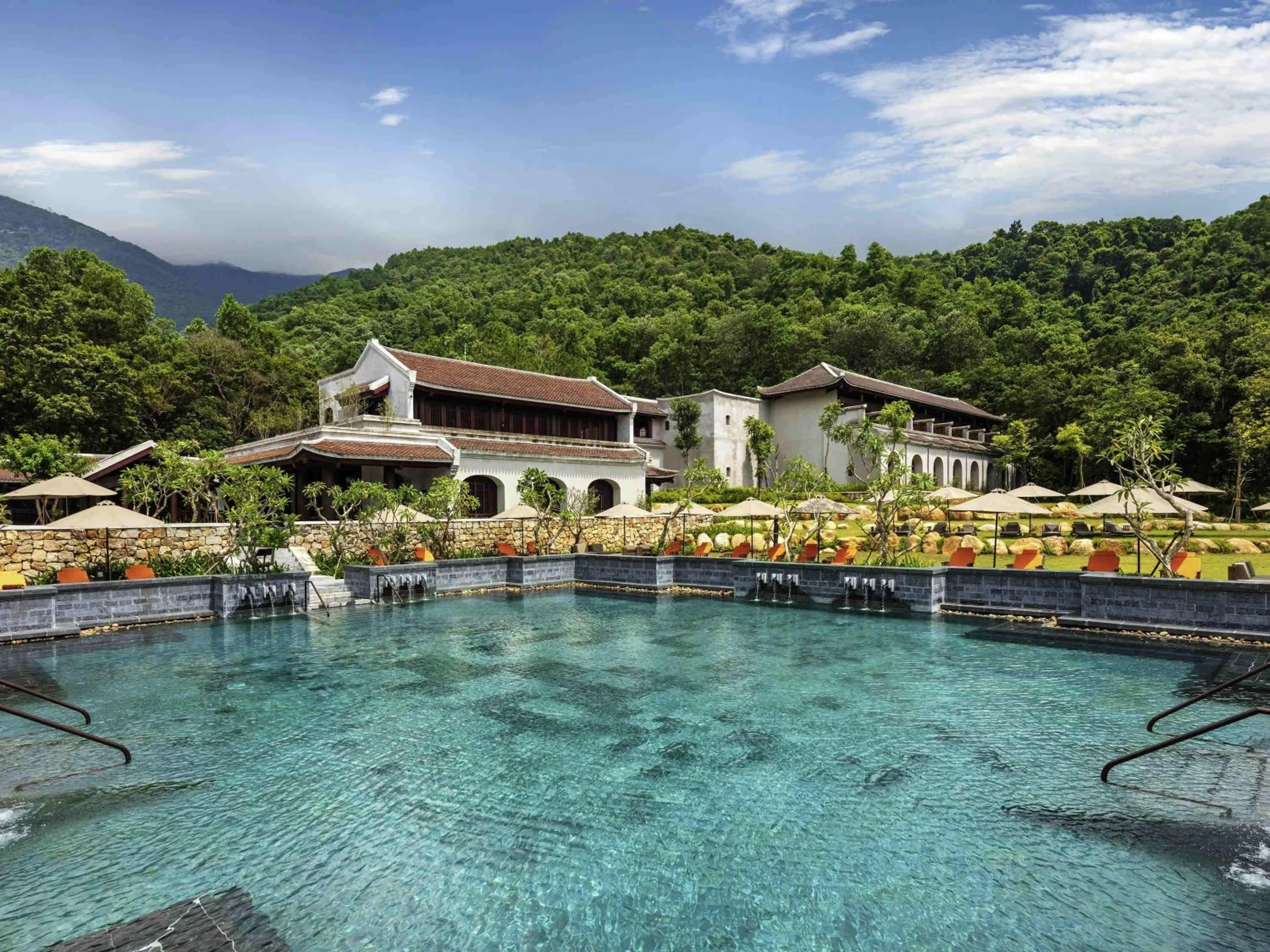 Pool view in Legacy Yen Tu - MGallery