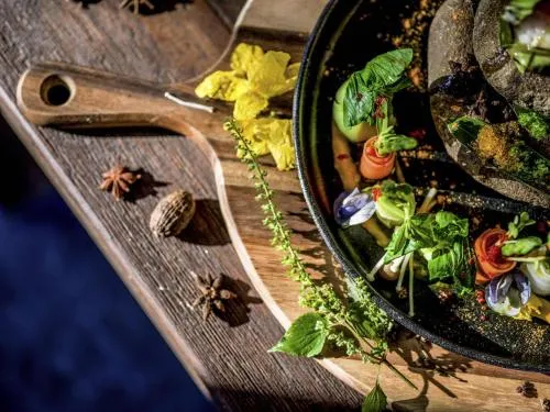 Legacy Yen Tu - MGallery