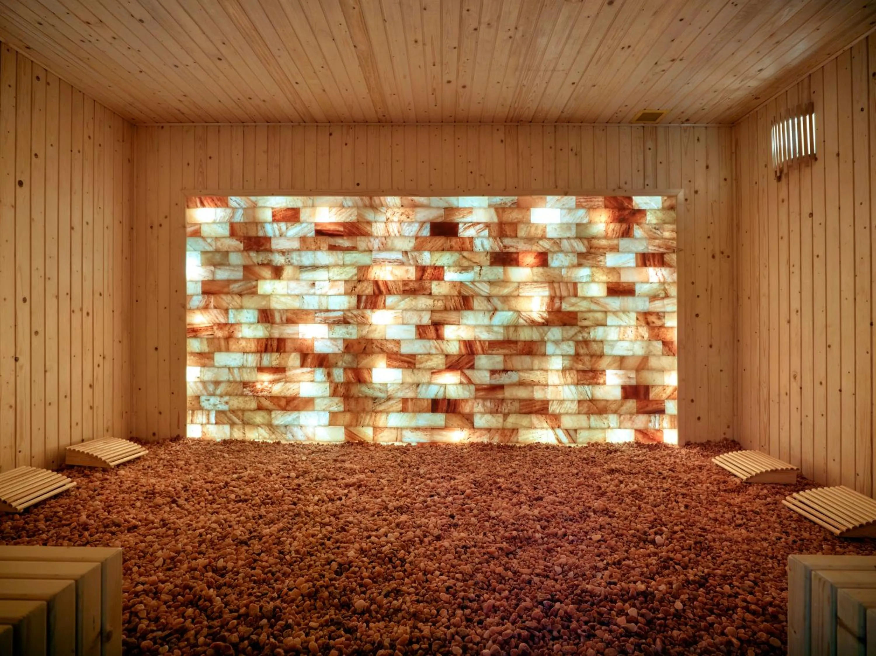 Sauna in Legacy Yen Tu - MGallery