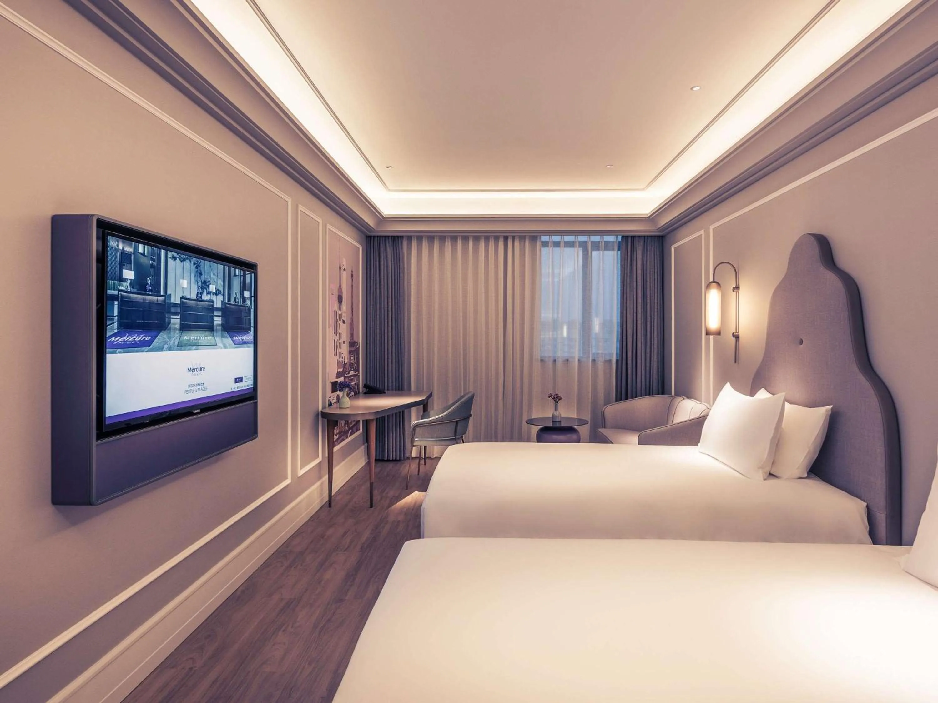 Photo of the whole room, TV/Entertainment Center in Mercure Suzhou Jinji Lake