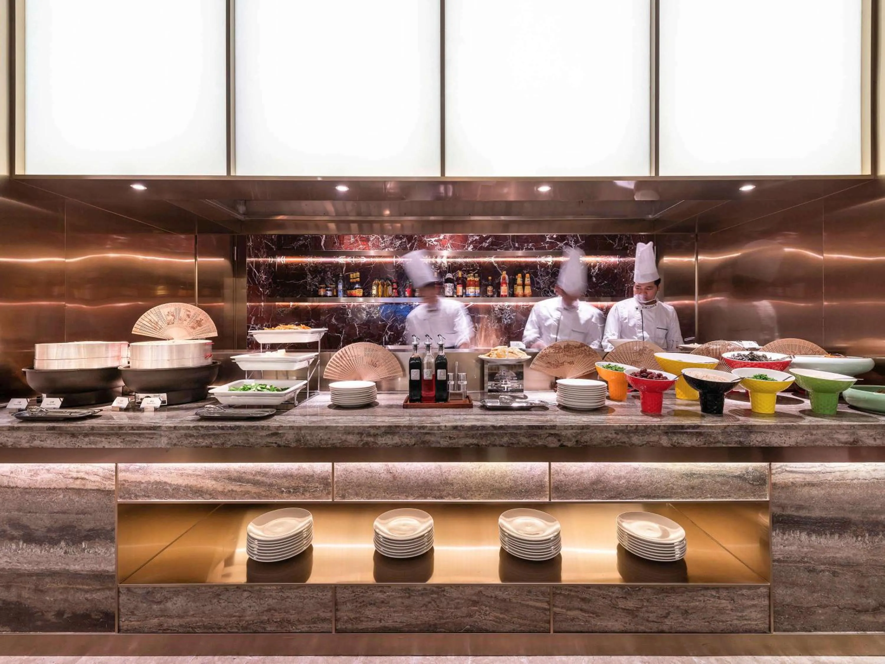 Restaurant/places to eat in Mercure Suzhou Jinji Lake