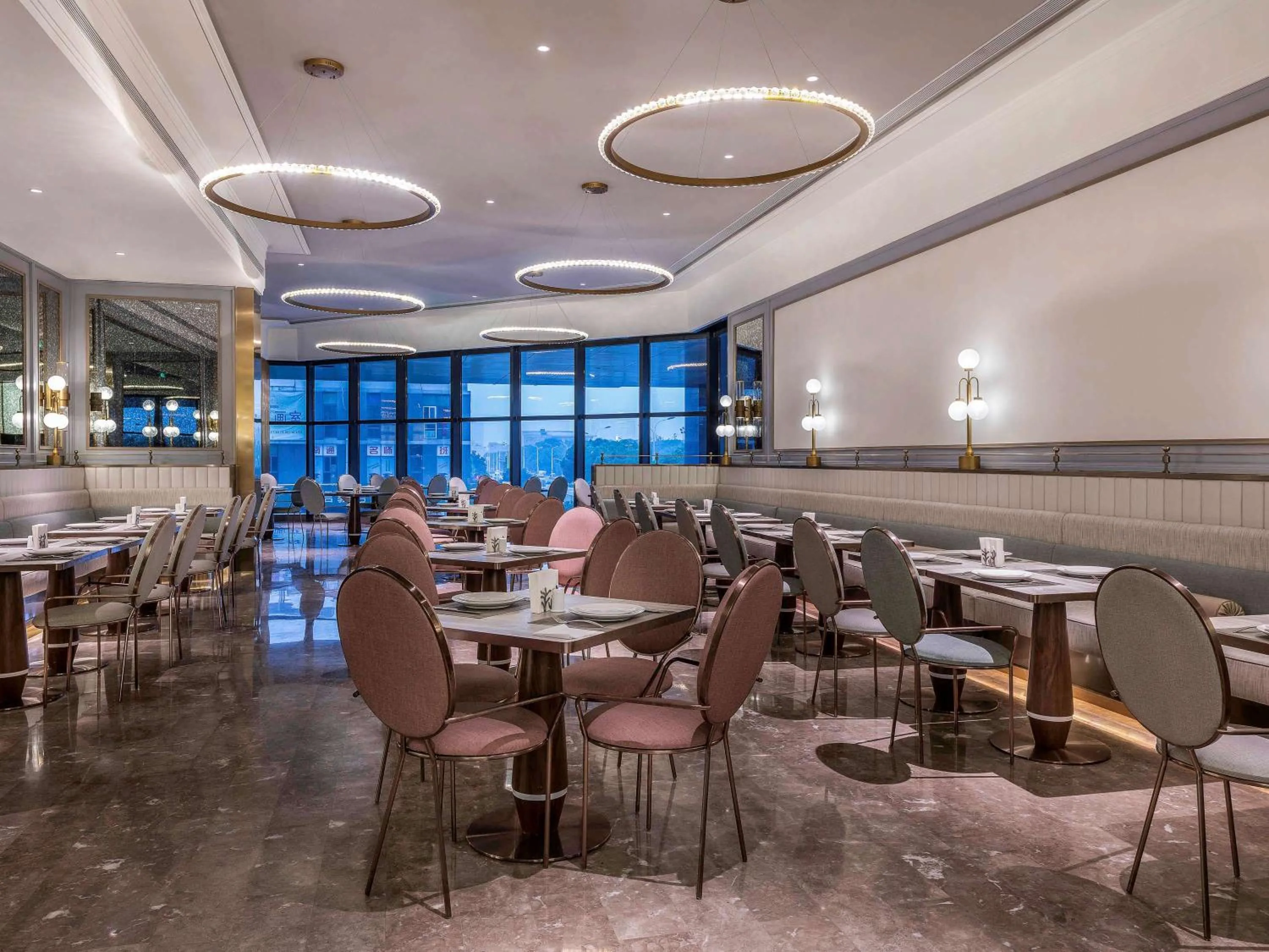 Restaurant/Places to Eat in Mercure Suzhou Jinji Lake