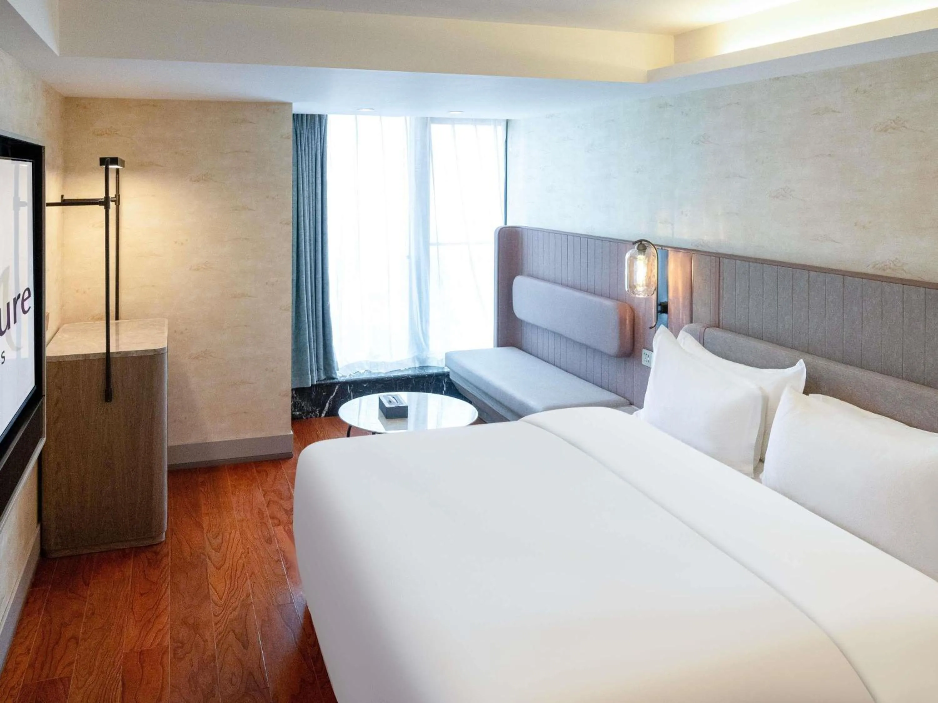 Bedroom in Mercure Chongqing Downtown