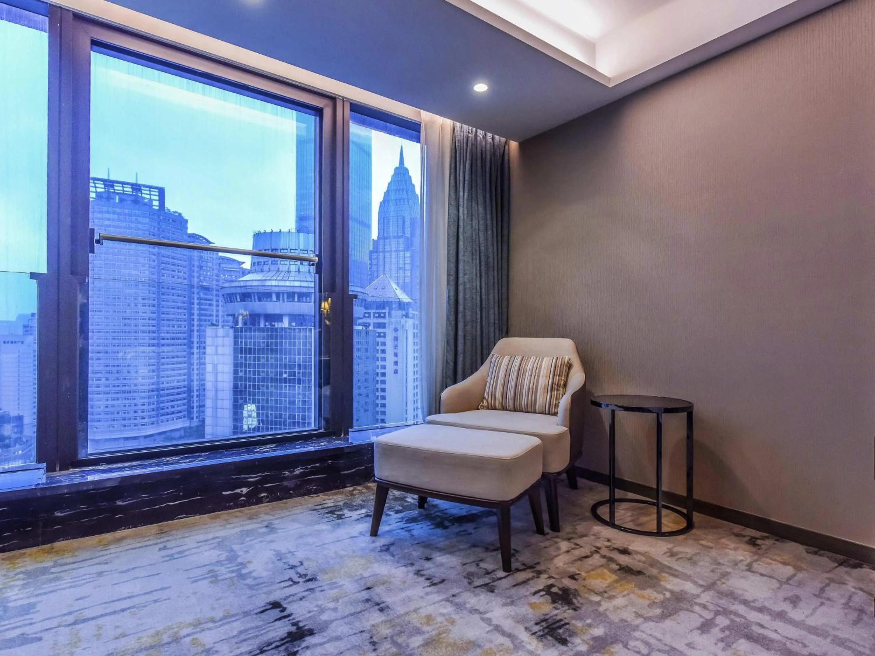 Bedroom in Mercure Chongqing Downtown