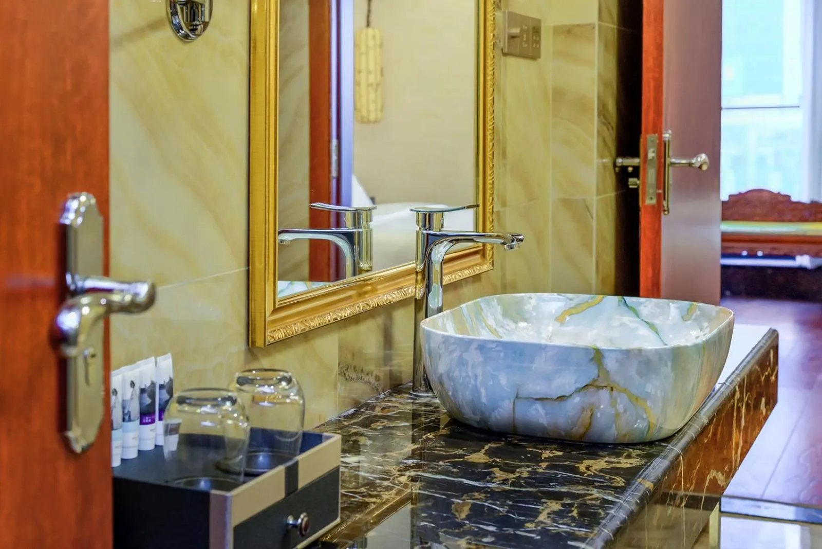 Mercure Chongqing Downtown