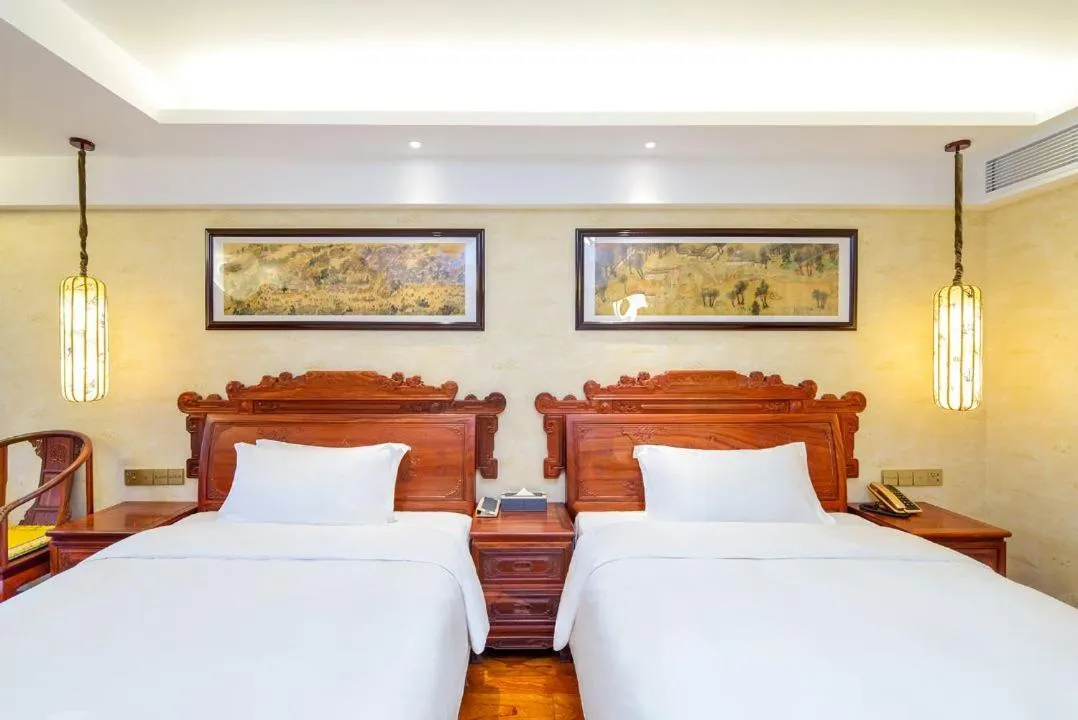 Bed in Mercure Chongqing Downtown