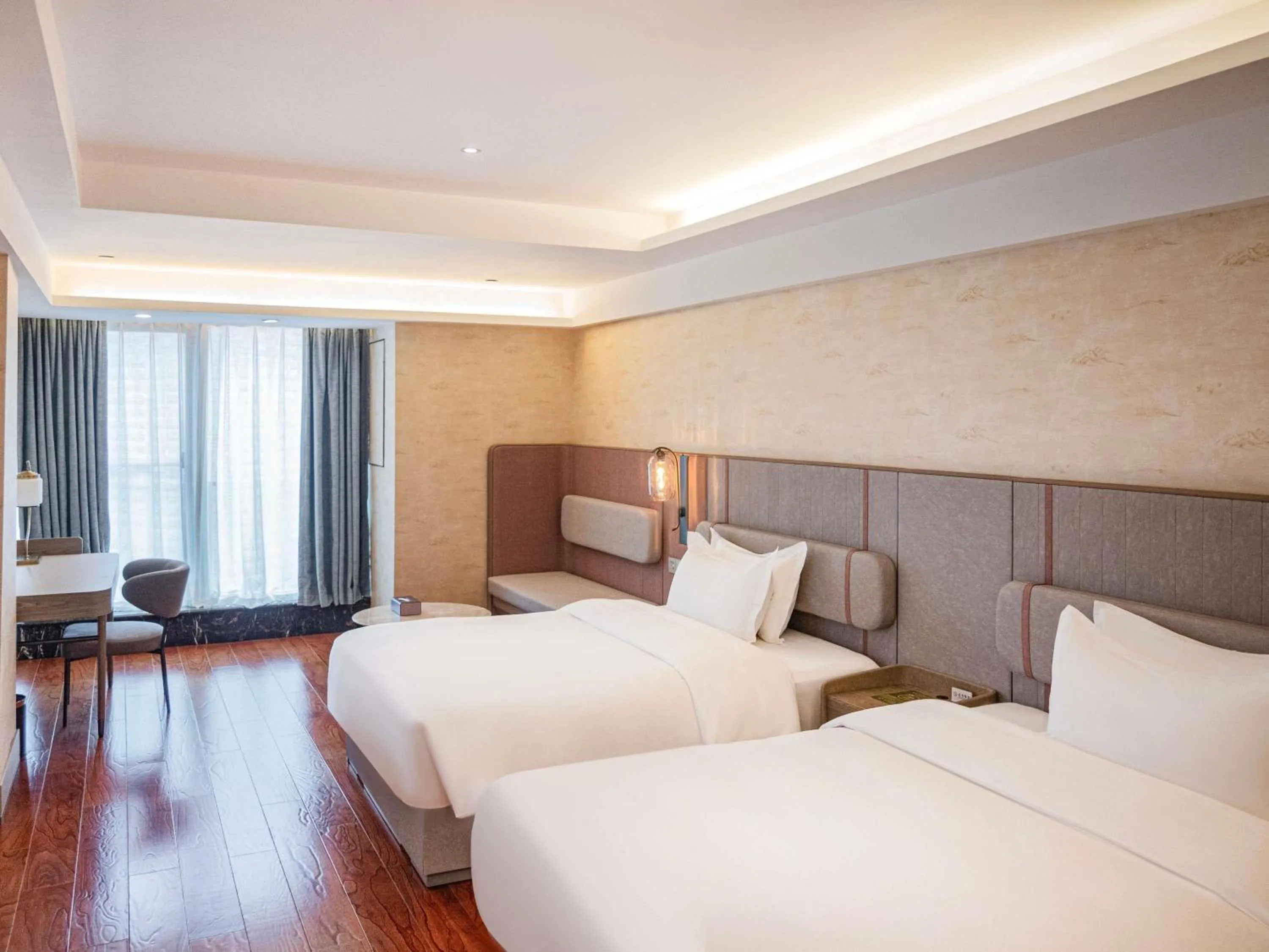 Bedroom in Mercure Chongqing Downtown