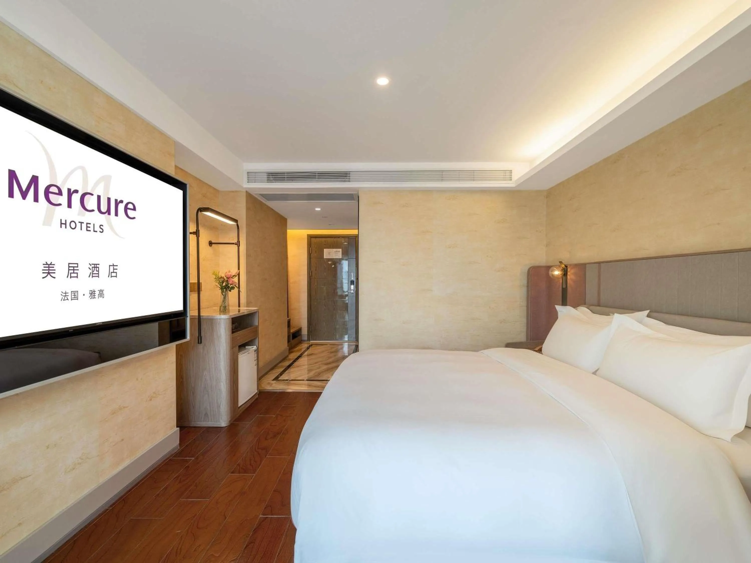 Bedroom in Mercure Chongqing Downtown