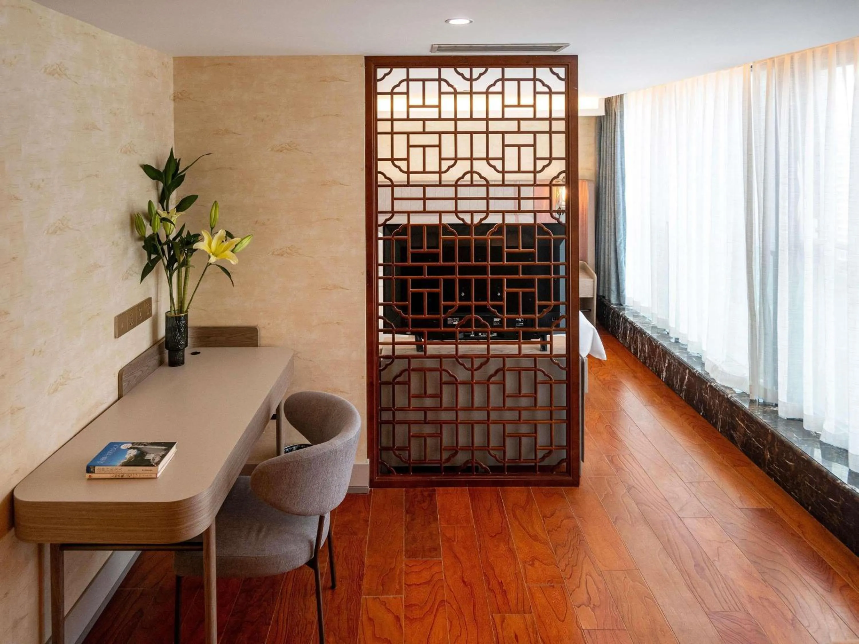 Bedroom in Mercure Chongqing Downtown