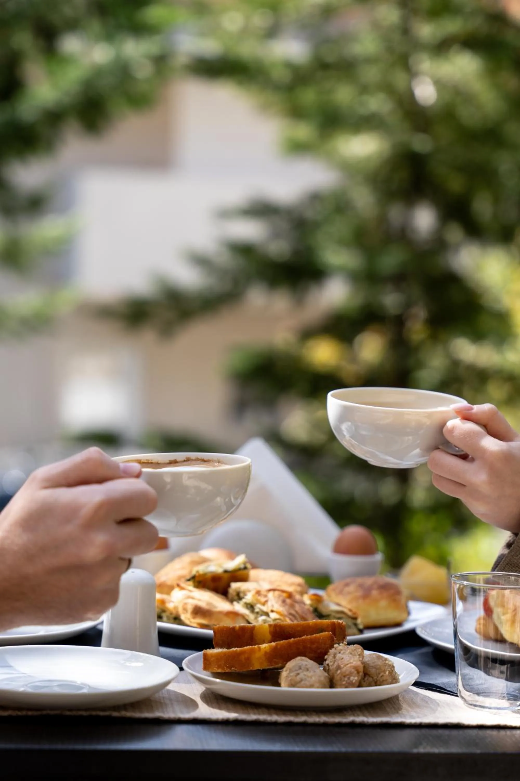 Food and drinks in Aerinon Guesthouse