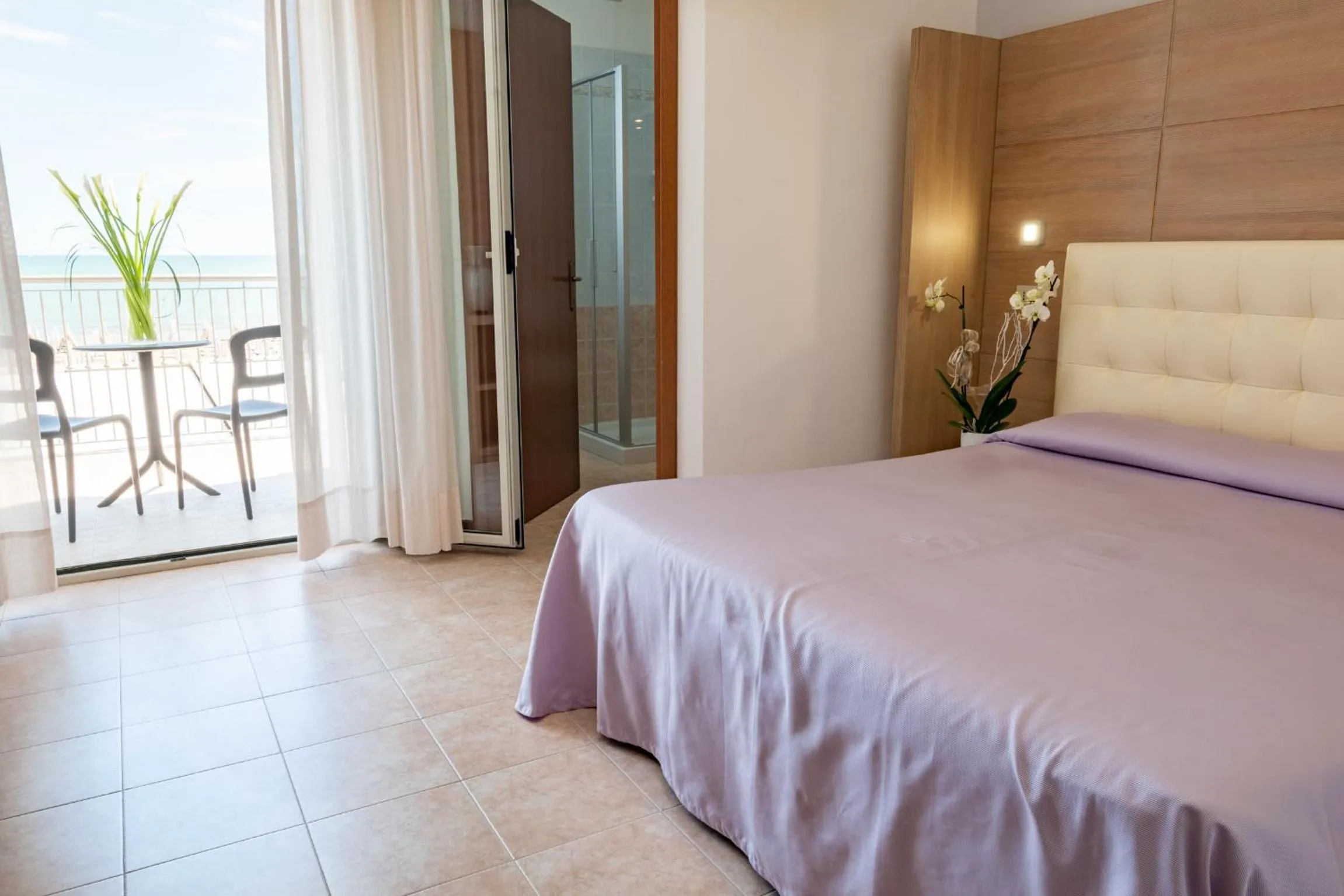Bed in Hotel Nettuno
