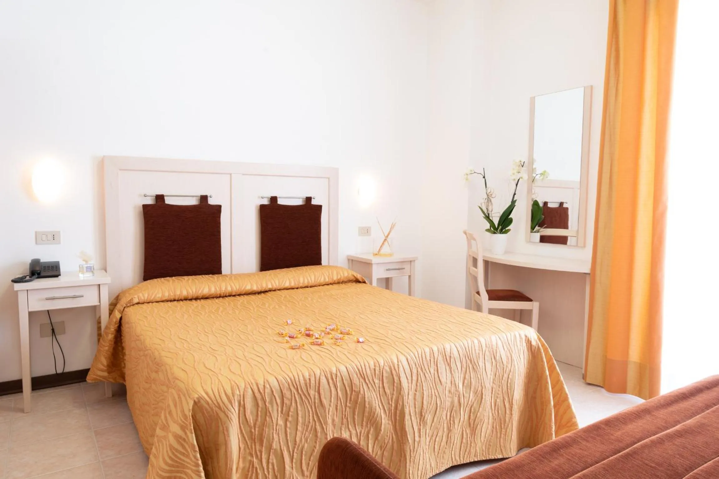 Bed in Hotel Nettuno