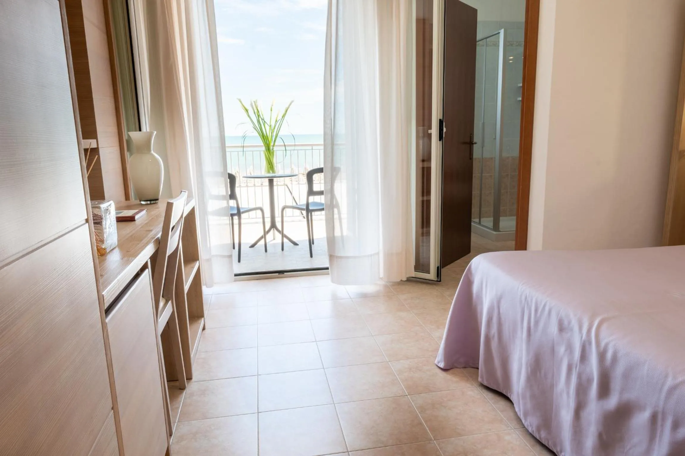 Bedroom, Bed in Hotel Nettuno