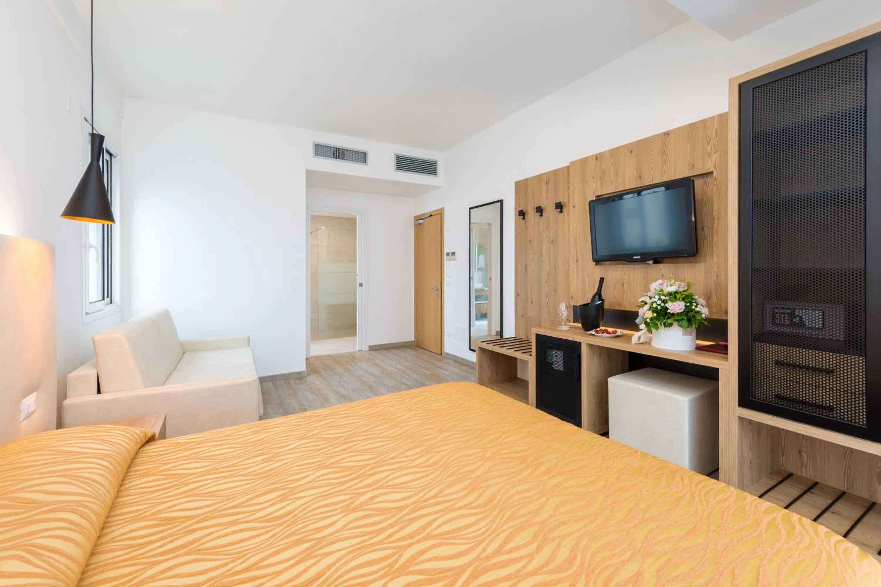Photo of the whole room, Bed in Hotel Nettuno